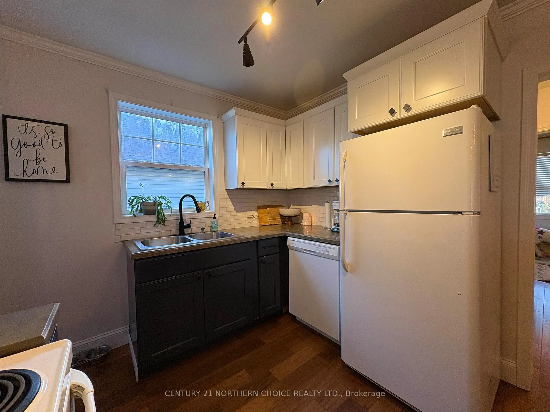 Photo 2 of 408 Third Street E, Fort Frances — HOMEH