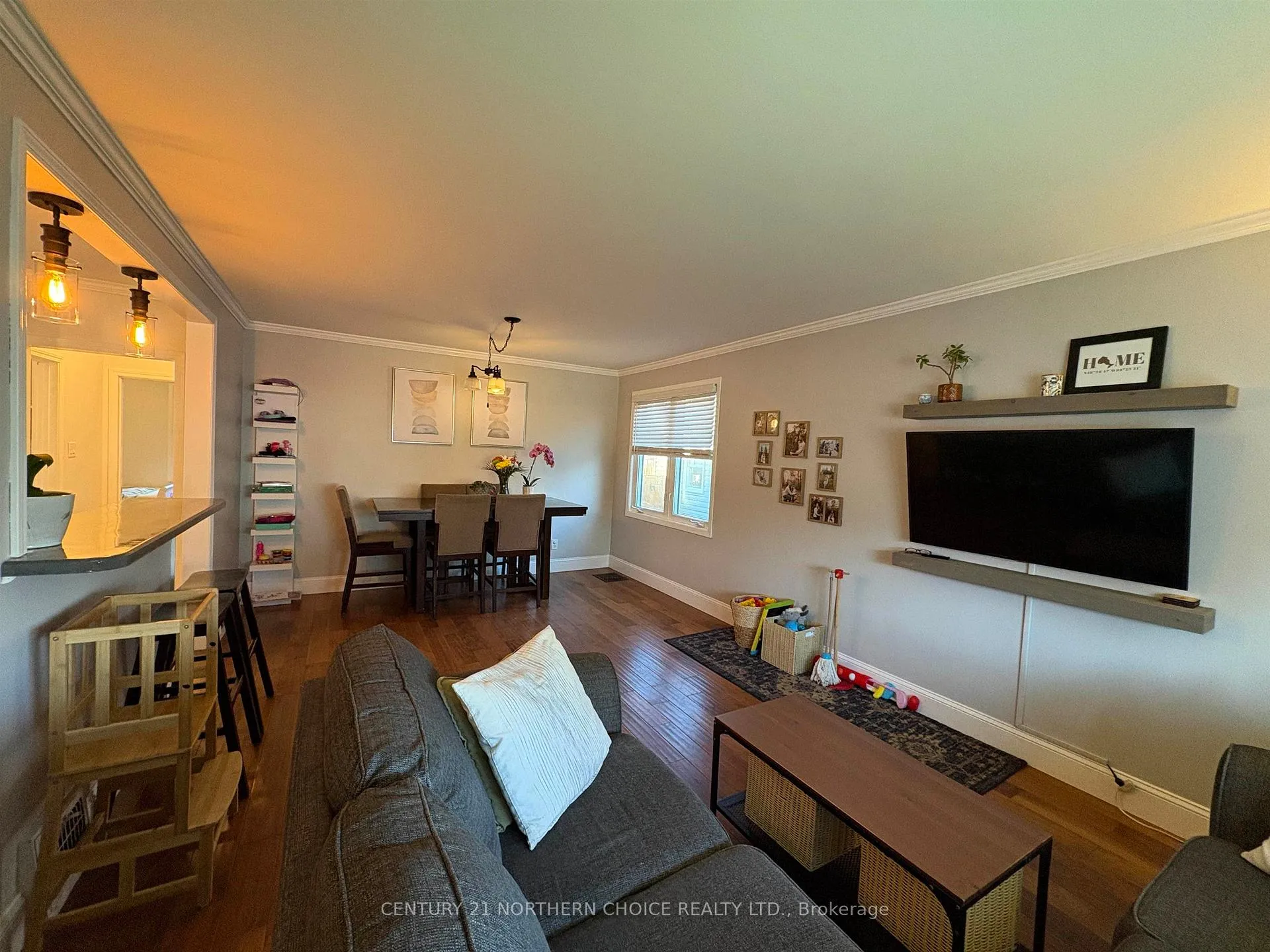 Photo 10 of 408 Third Street E, Fort Frances — HOMEH