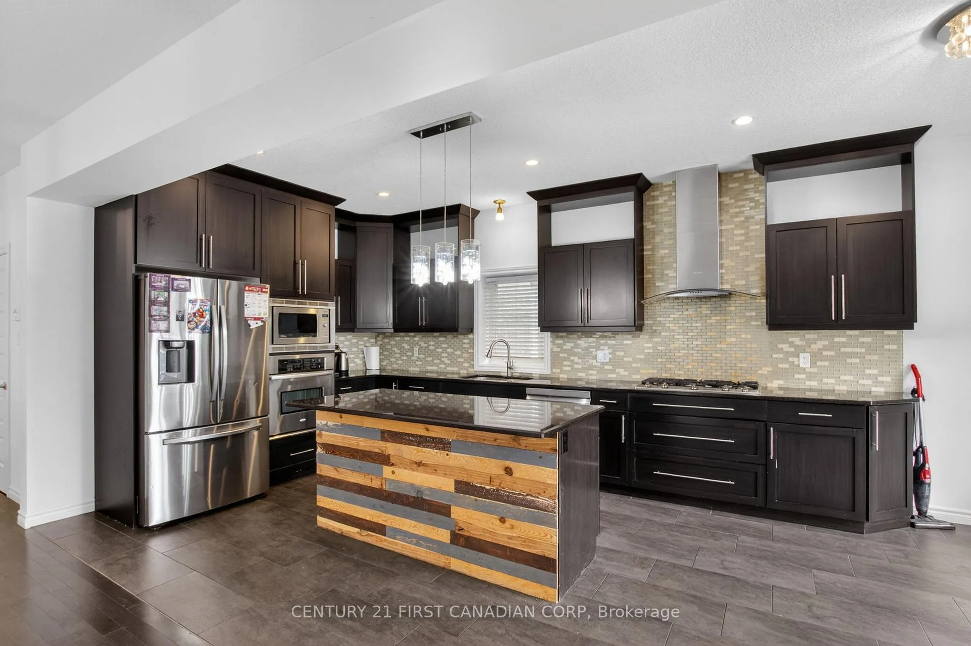 Photo 13 of 697 Killarney Road, London, North D — HOMEH