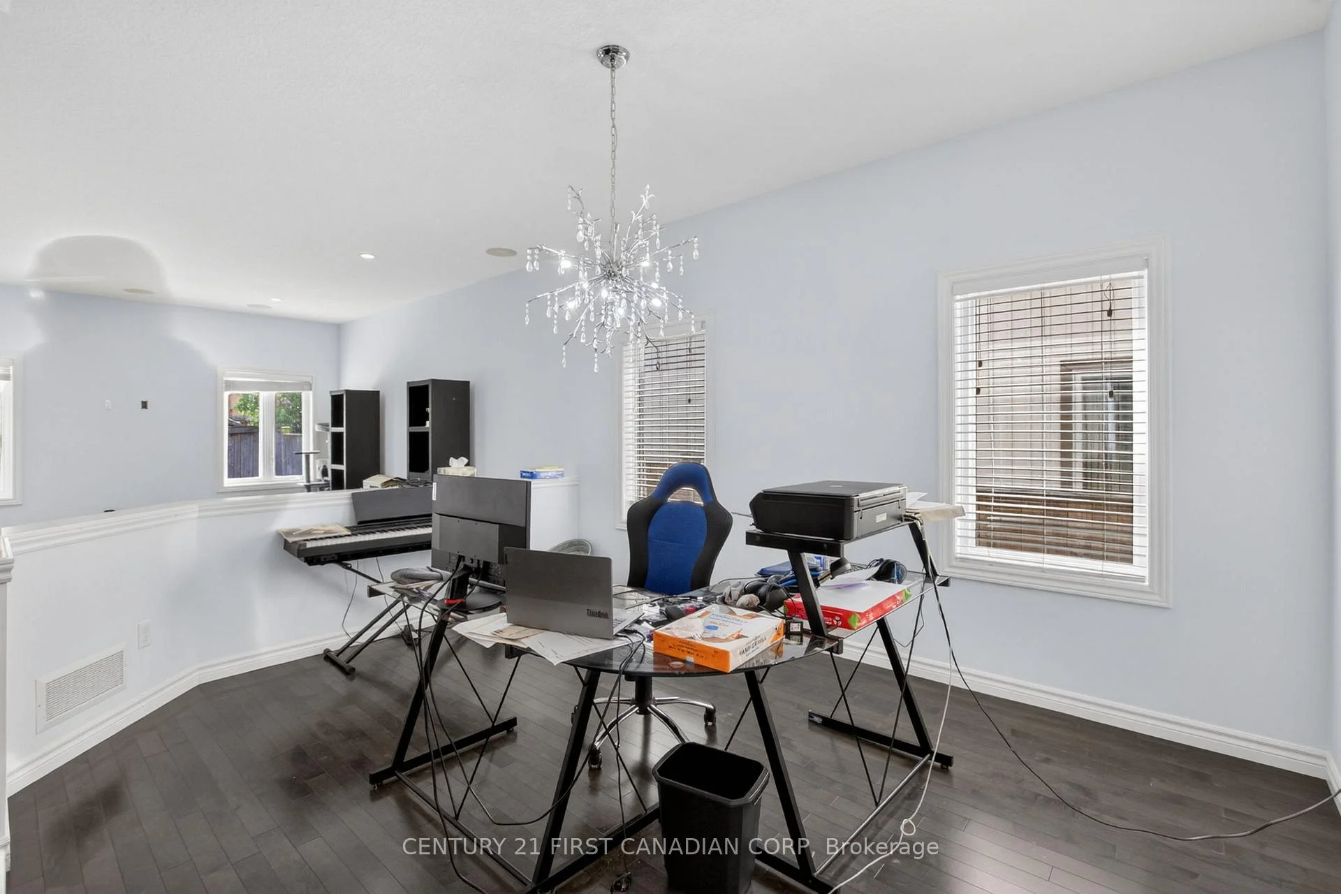 Photo 9 of 697 Killarney Road, London, North D — HOMEH