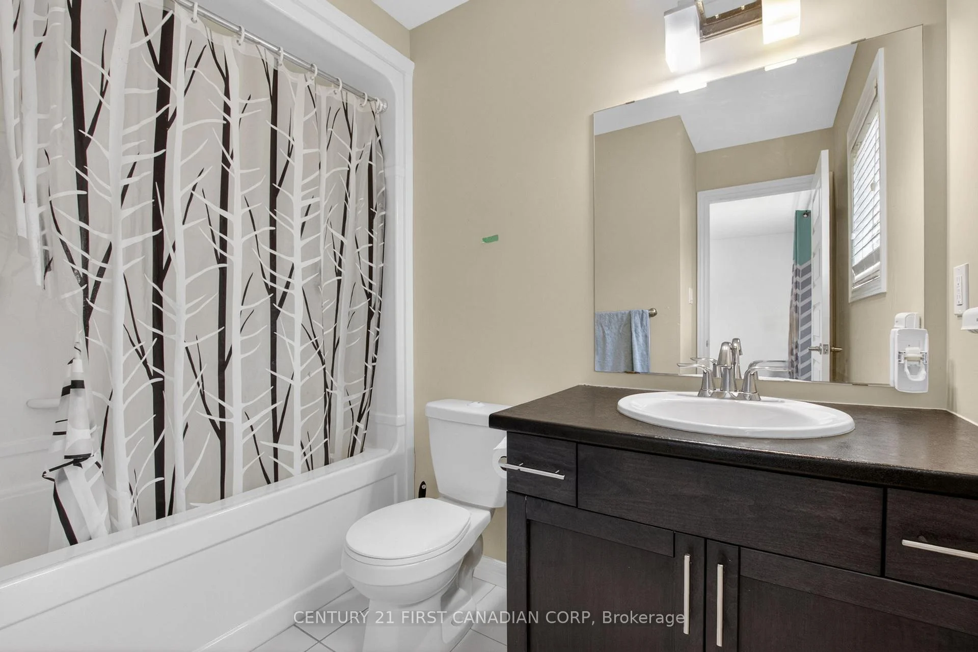 Photo 32 of 697 Killarney Road, London, North D — HOMEH