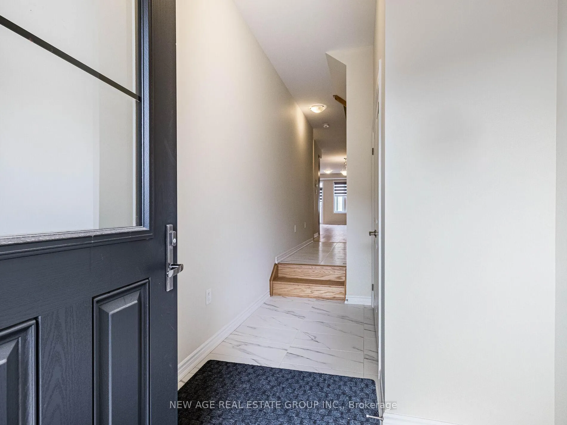 Photo 4 of 1419 Oakmont Common, Burlington, Tyandaga — HOMEH