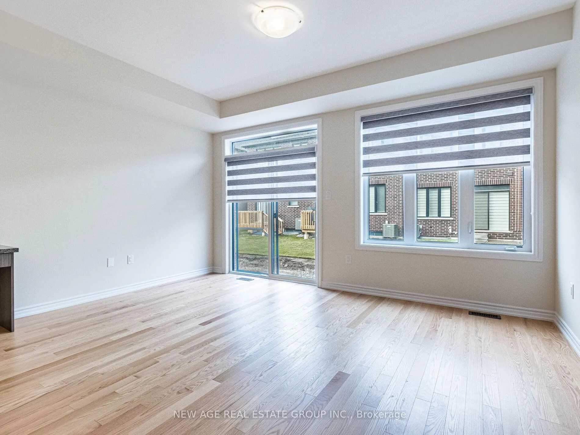 Photo 16 of 1419 Oakmont Common, Burlington, Tyandaga — HOMEH