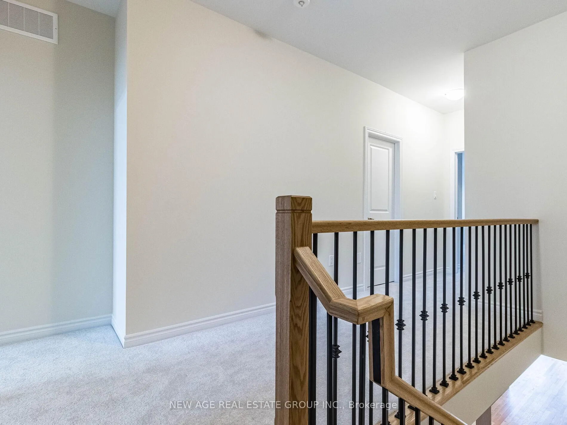 Photo 19 of 1419 Oakmont Common, Burlington, Tyandaga — HOMEH