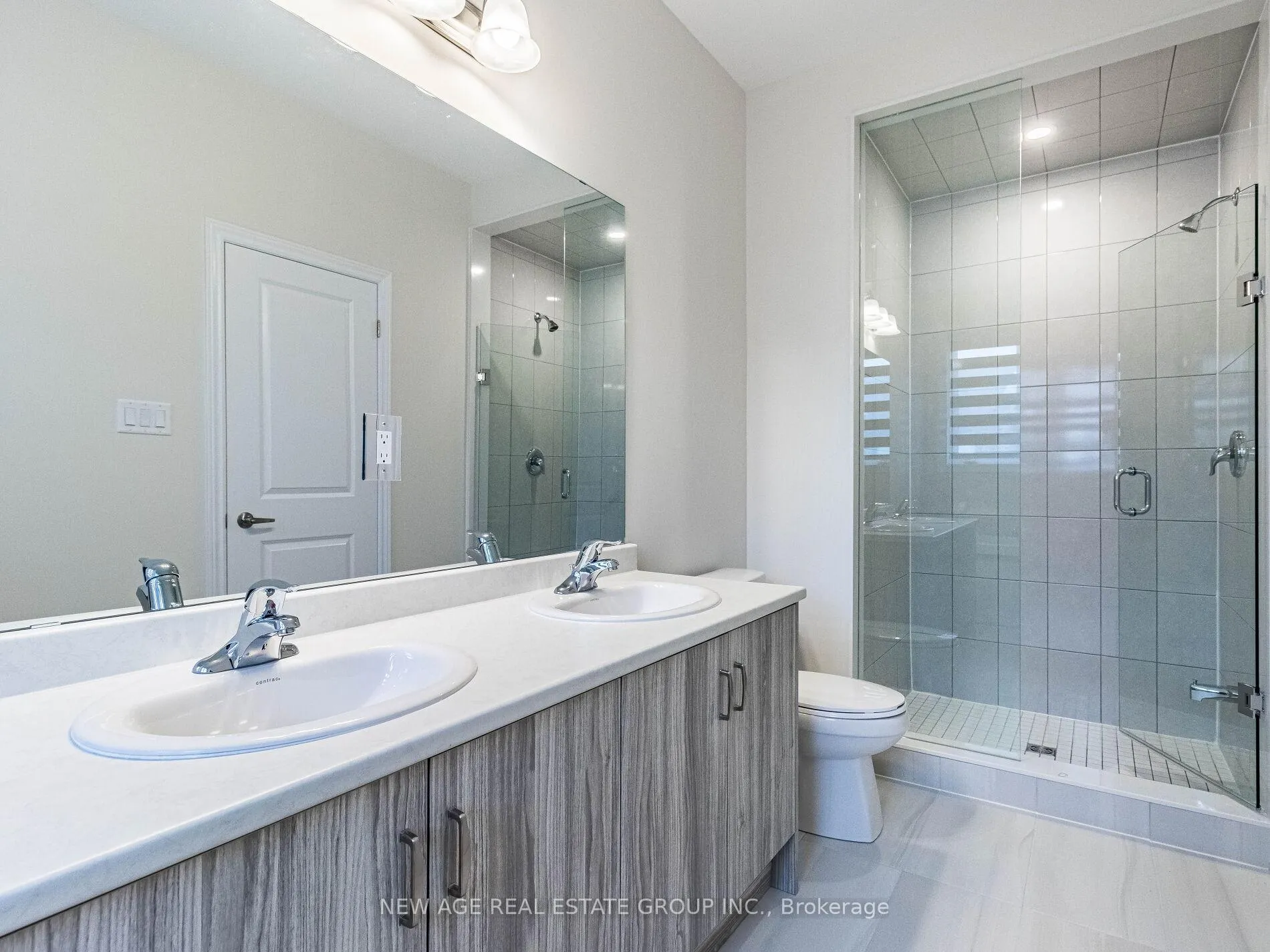 Photo 30 of 1419 Oakmont Common, Burlington, Tyandaga — HOMEH