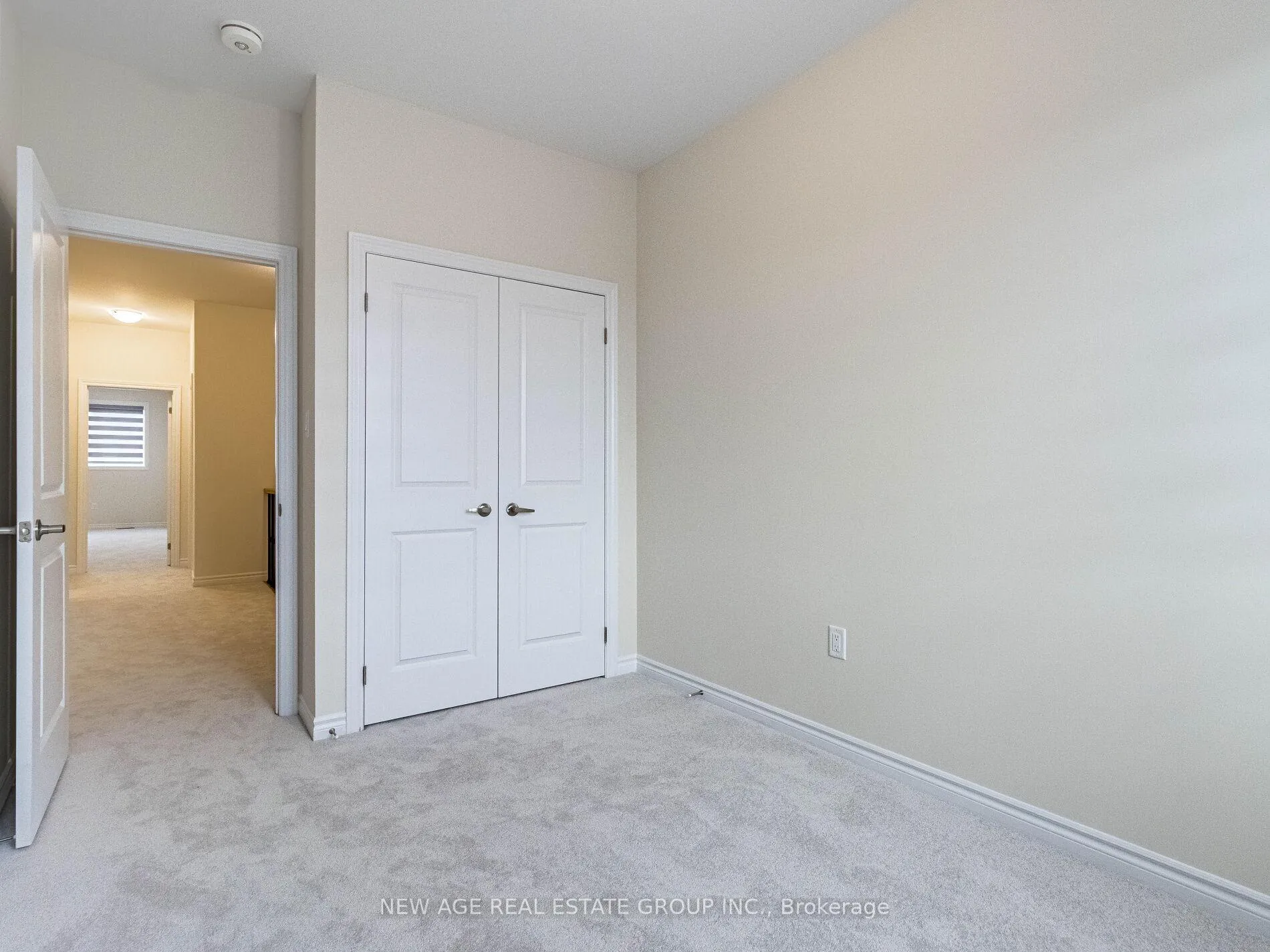 Photo 33 of 1419 Oakmont Common, Burlington, Tyandaga — HOMEH