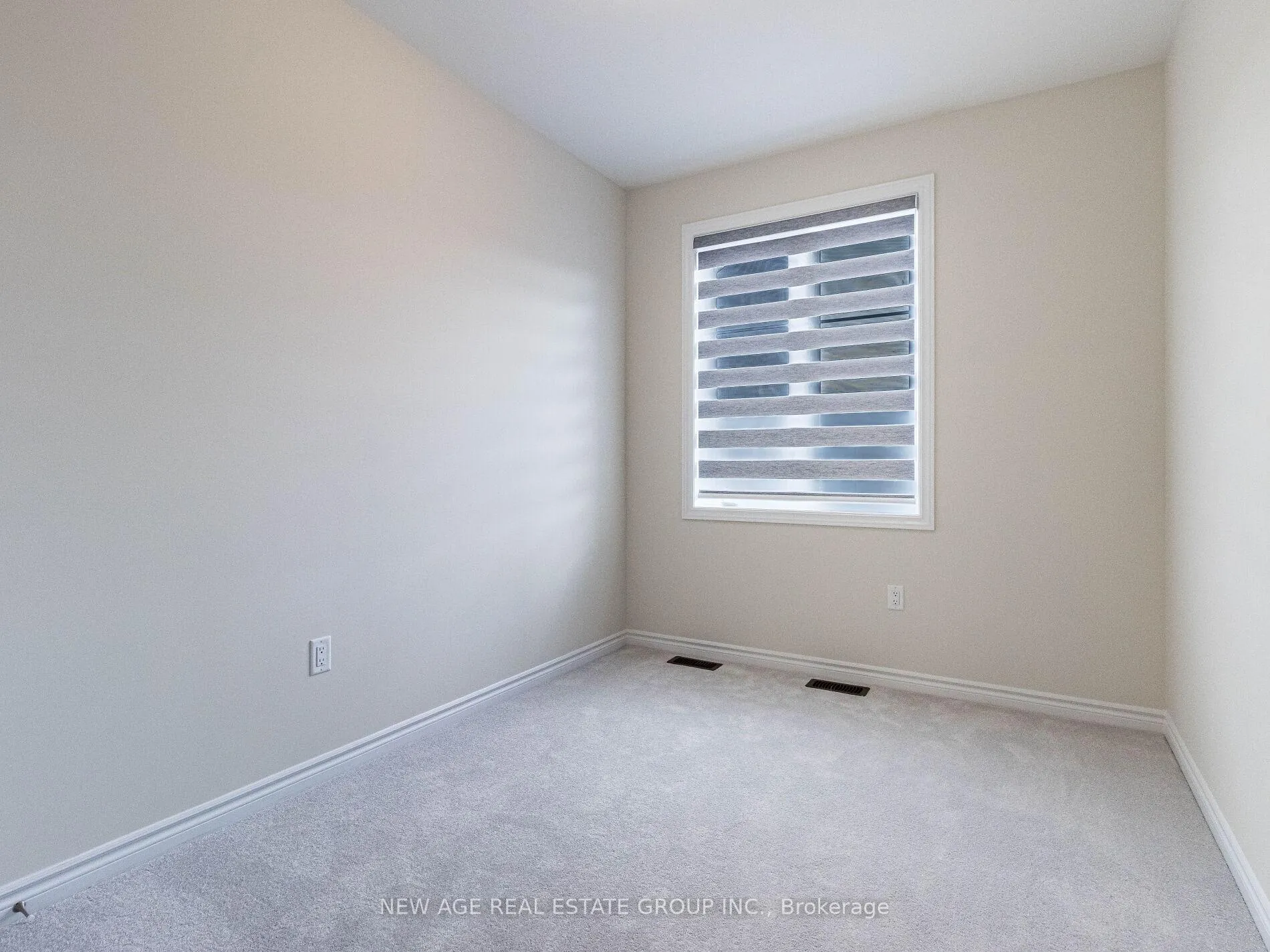 Photo 35 of 1419 Oakmont Common, Burlington, Tyandaga — HOMEH