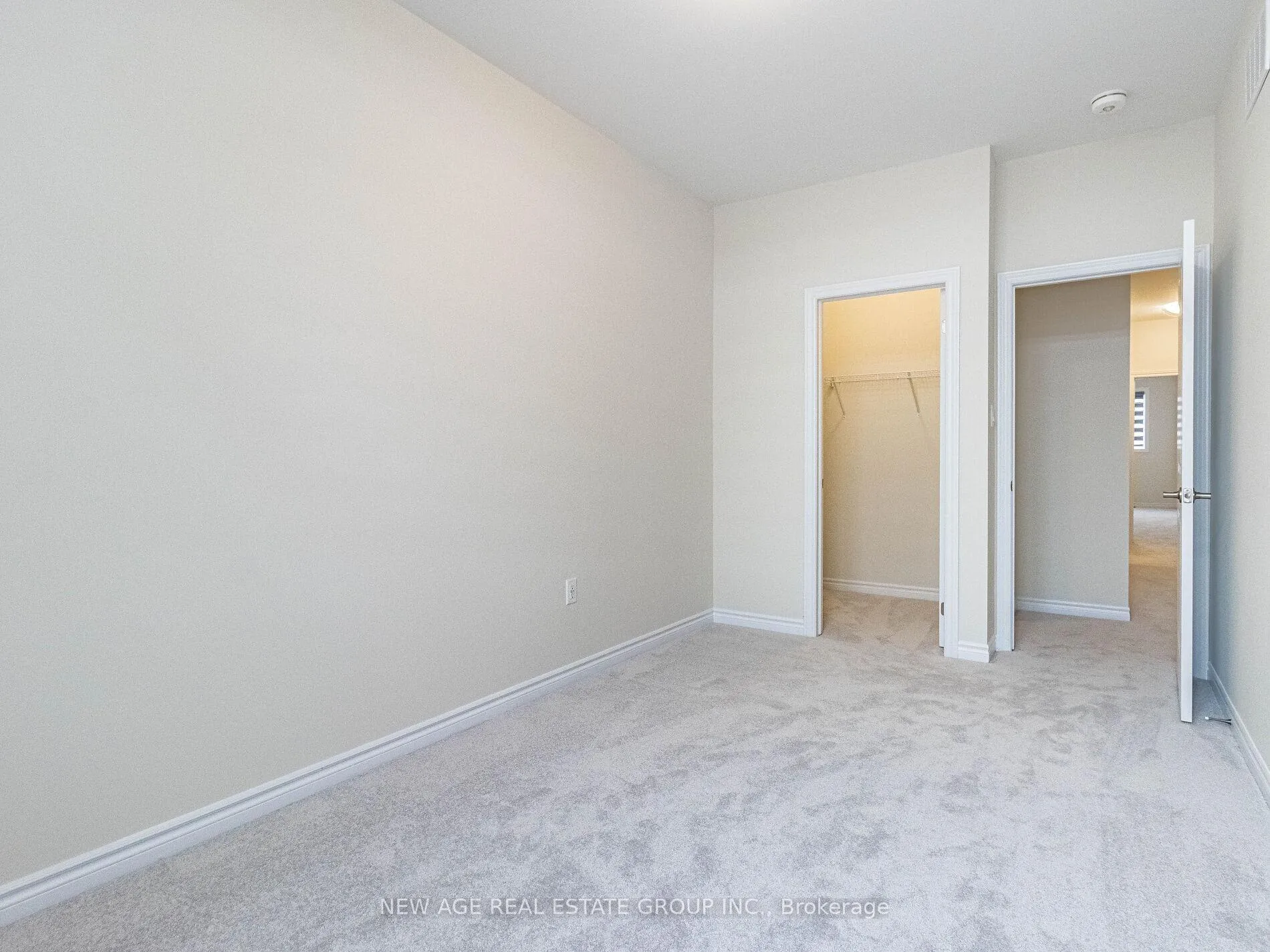 Photo 37 of 1419 Oakmont Common, Burlington, Tyandaga — HOMEH