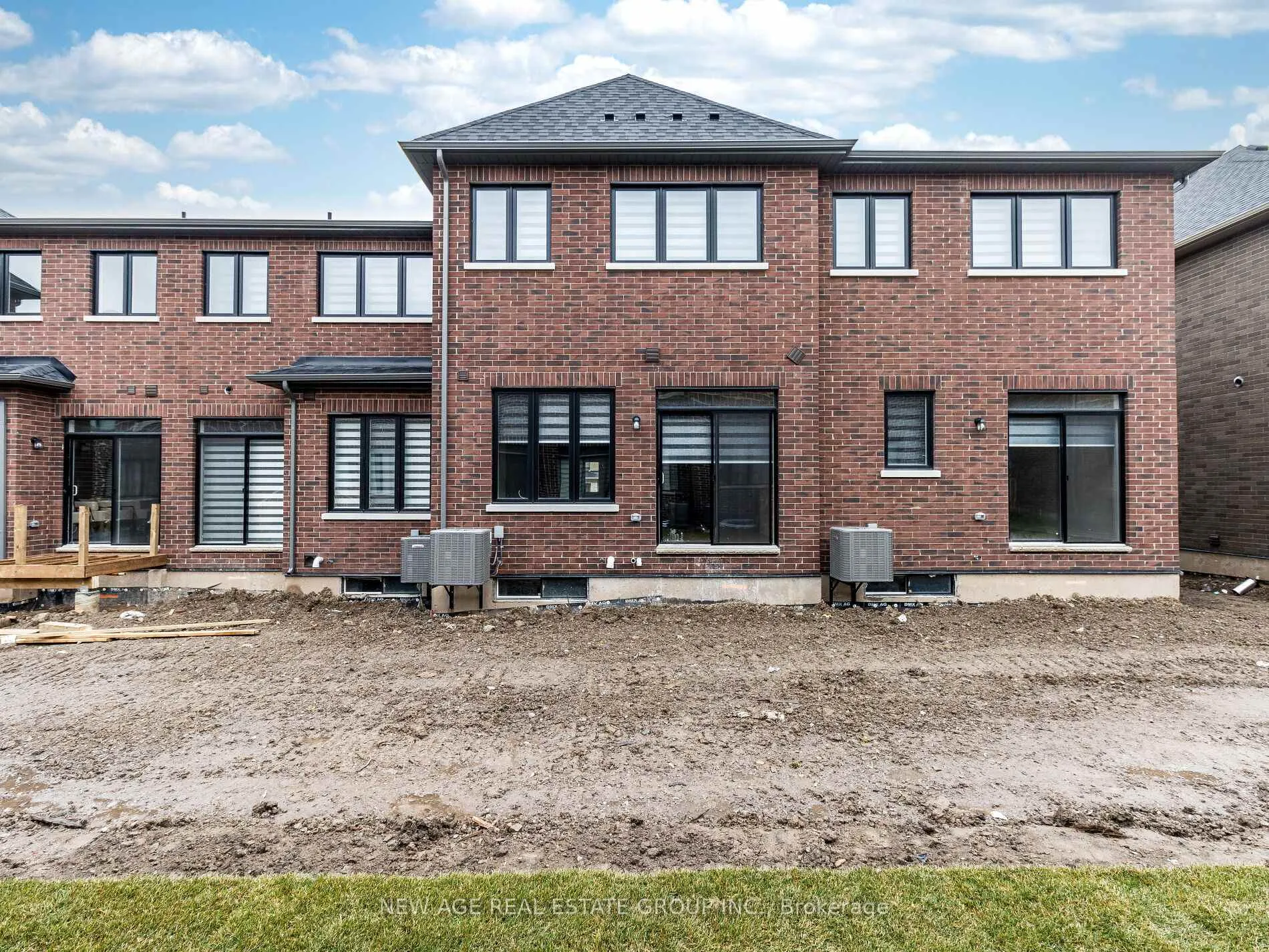 Photo 46 of 1419 Oakmont Common, Burlington, Tyandaga — HOMEH