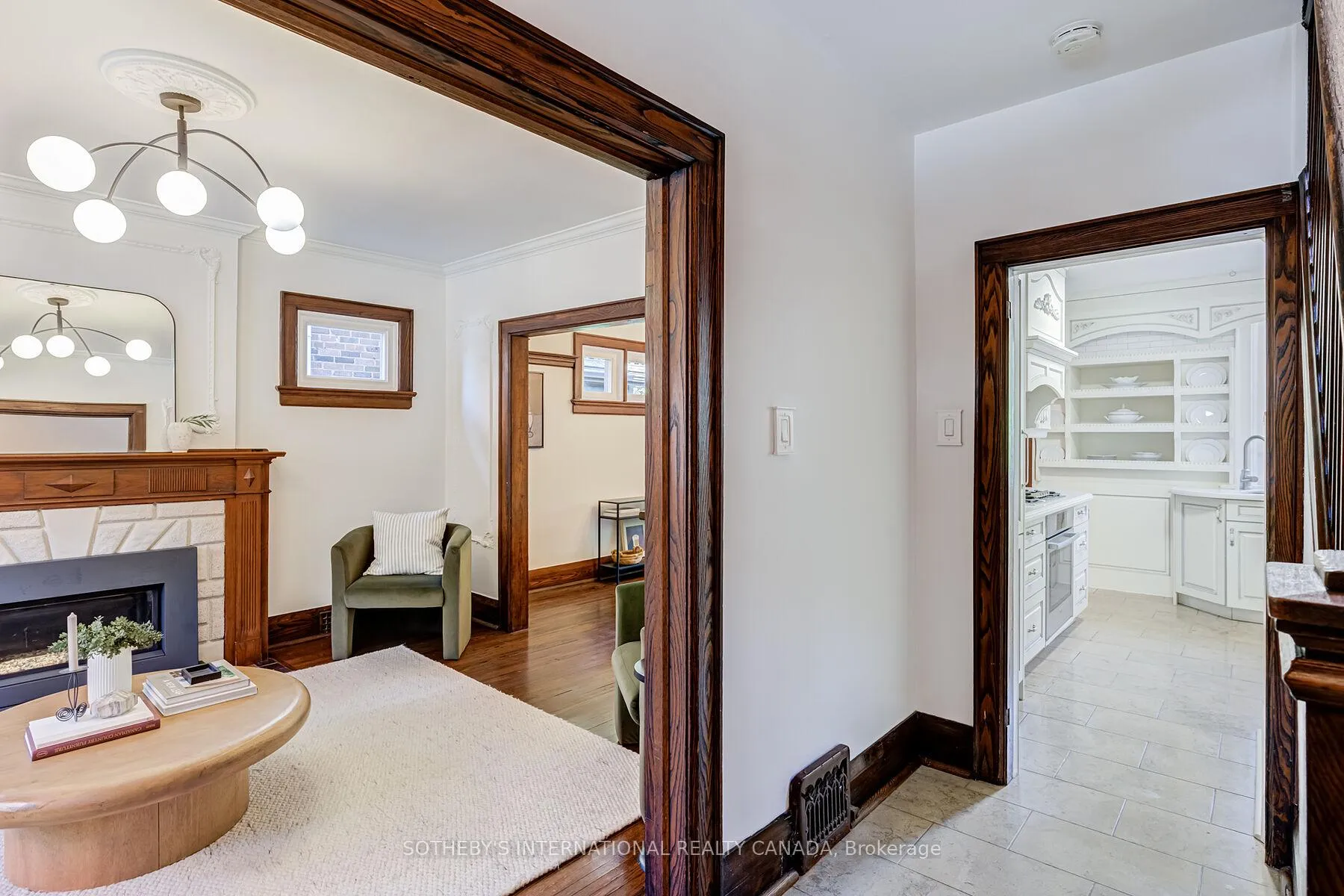Photo 5 of 361 Hillsdale Avenue E, Toronto, Mount Pleasant East — HOMEH