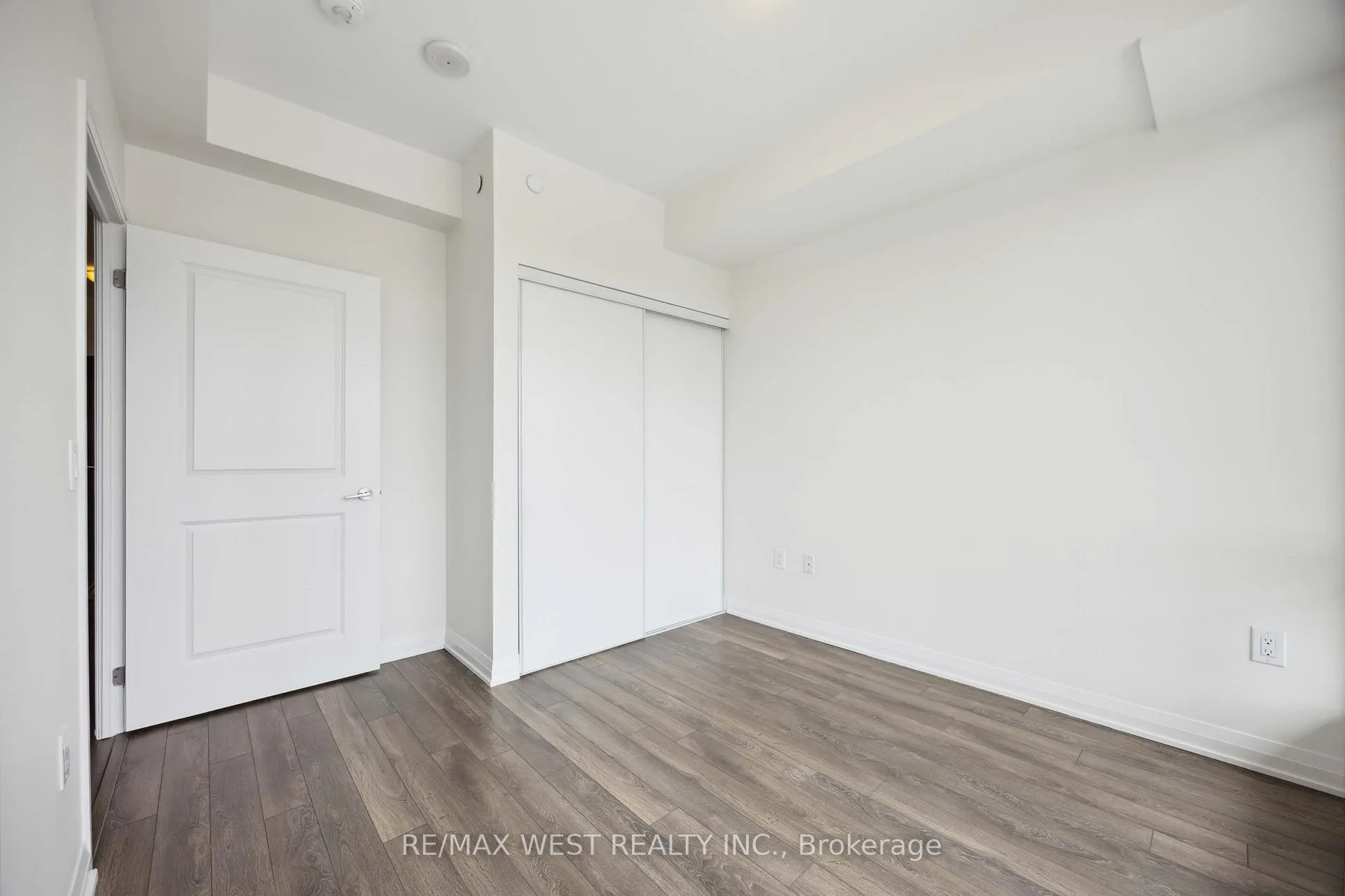 Photo 18 of Unit 209, 99 Eagle Rock Way, Vaughan, Maple — HOMEH