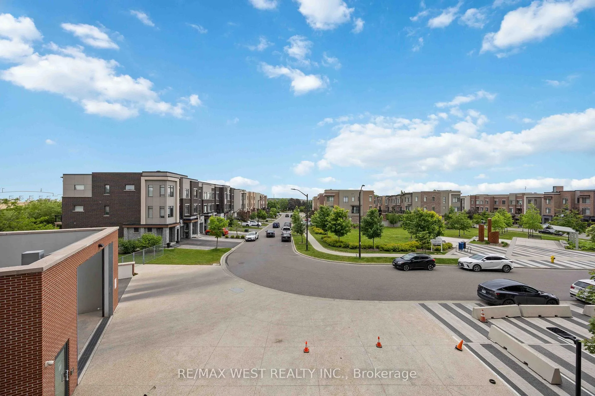 Photo 26 of Unit 209, 99 Eagle Rock Way, Vaughan, Maple — HOMEH