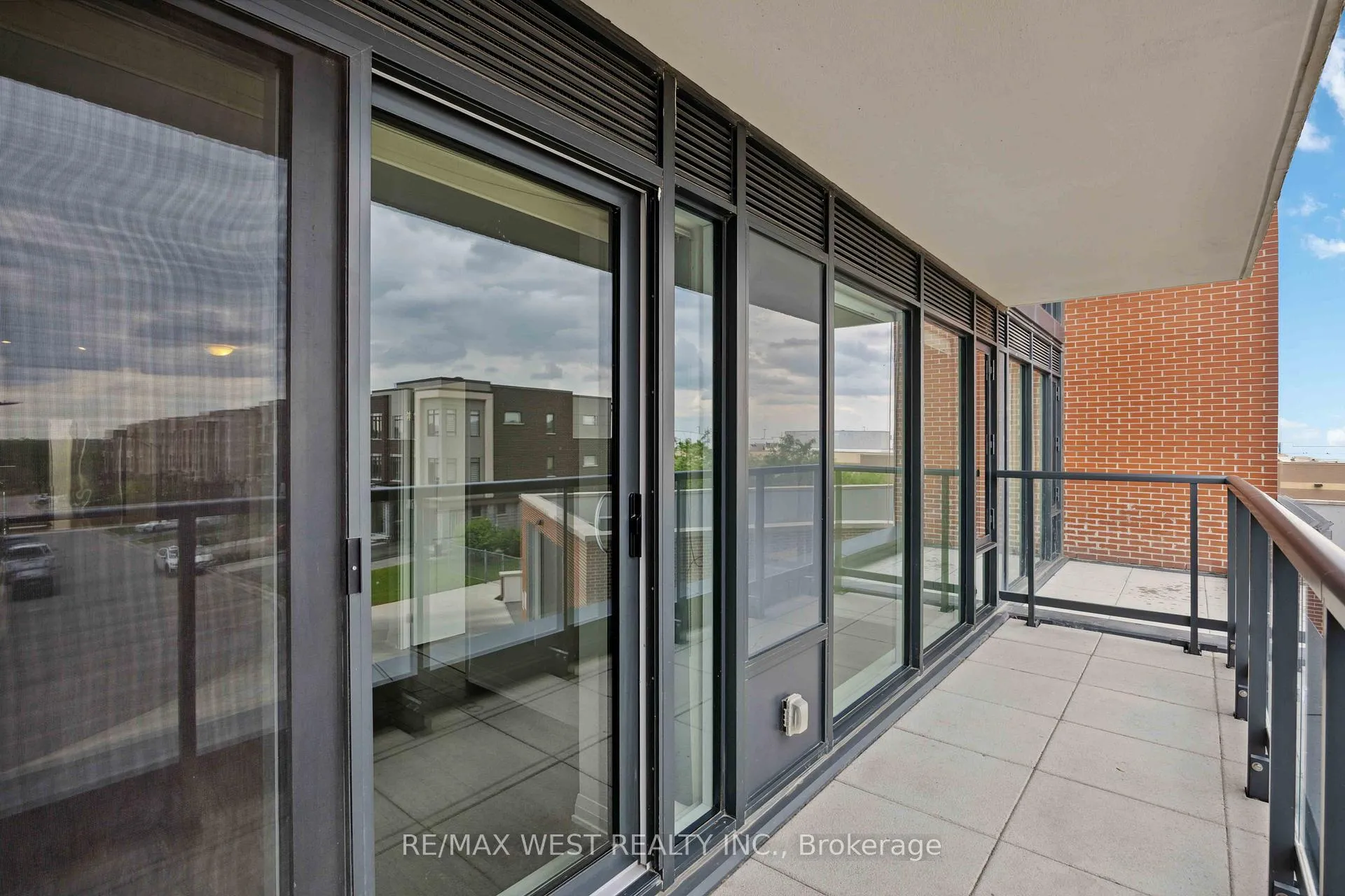 Photo 27 of Unit 209, 99 Eagle Rock Way, Vaughan, Maple — HOMEH