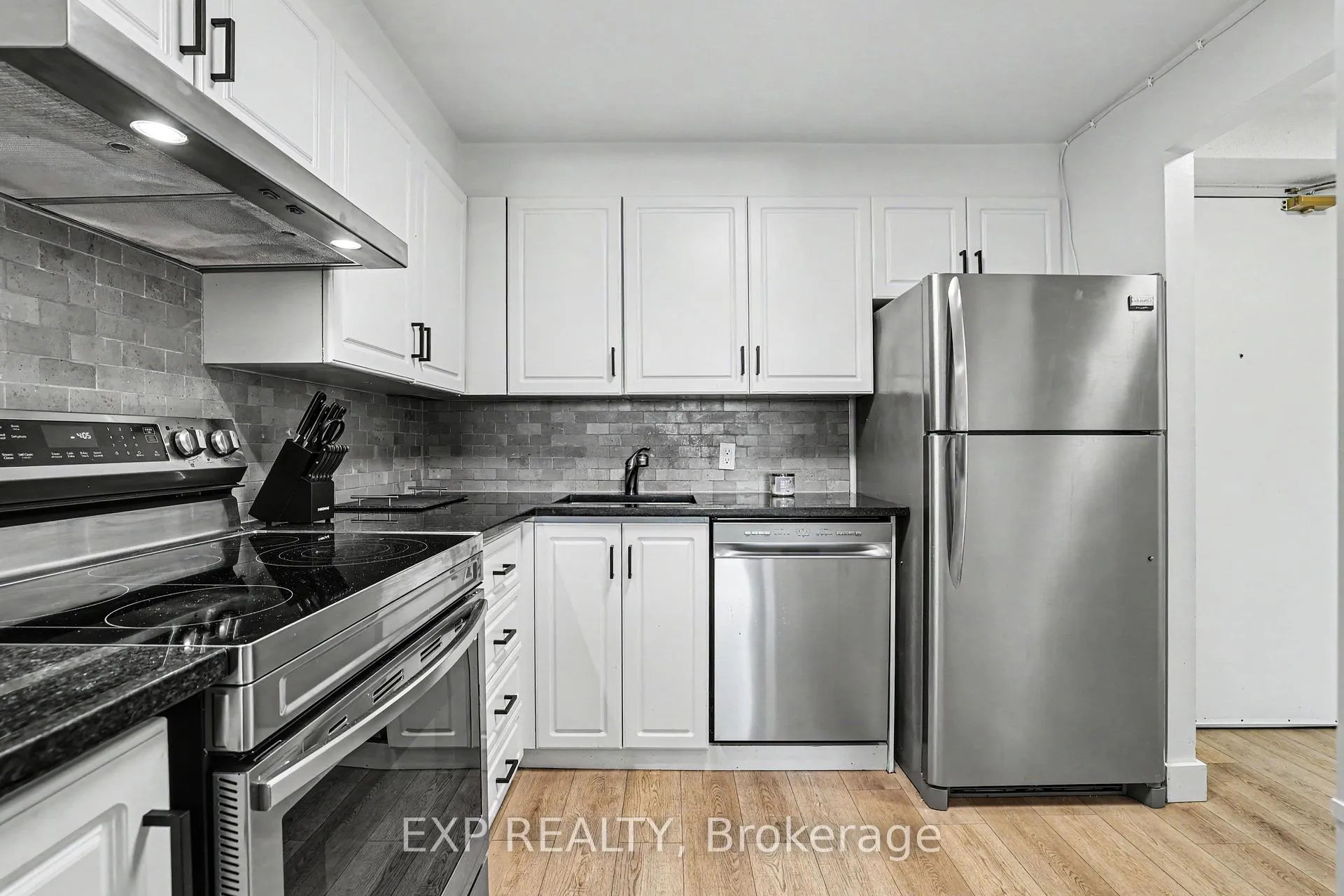 Photo 6 of Unit 312, 1440 Heron Road, Ottawa, Heron Gate — HOMEH