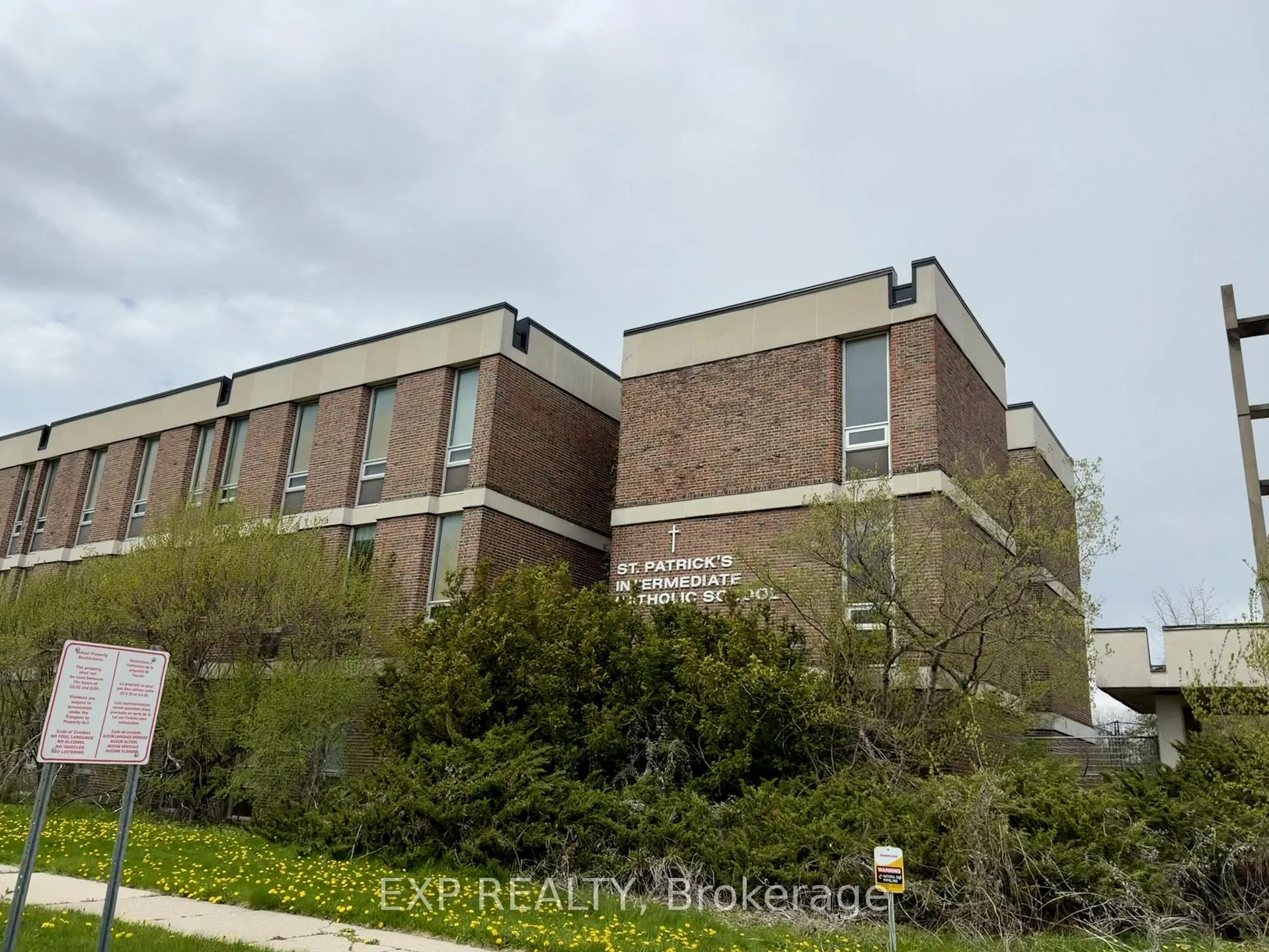 Photo 21 of Unit 312, 1440 Heron Road, Ottawa, Heron Gate — HOMEH