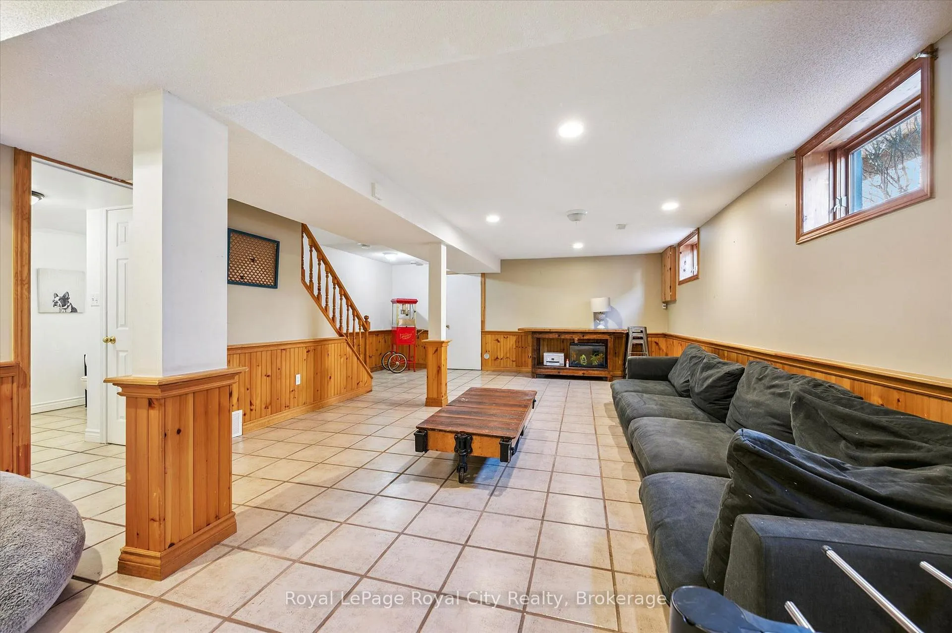 Photo 26 of 20 Darby Road, Guelph, Willow West/Sugarbush/West Acres — HOMEH