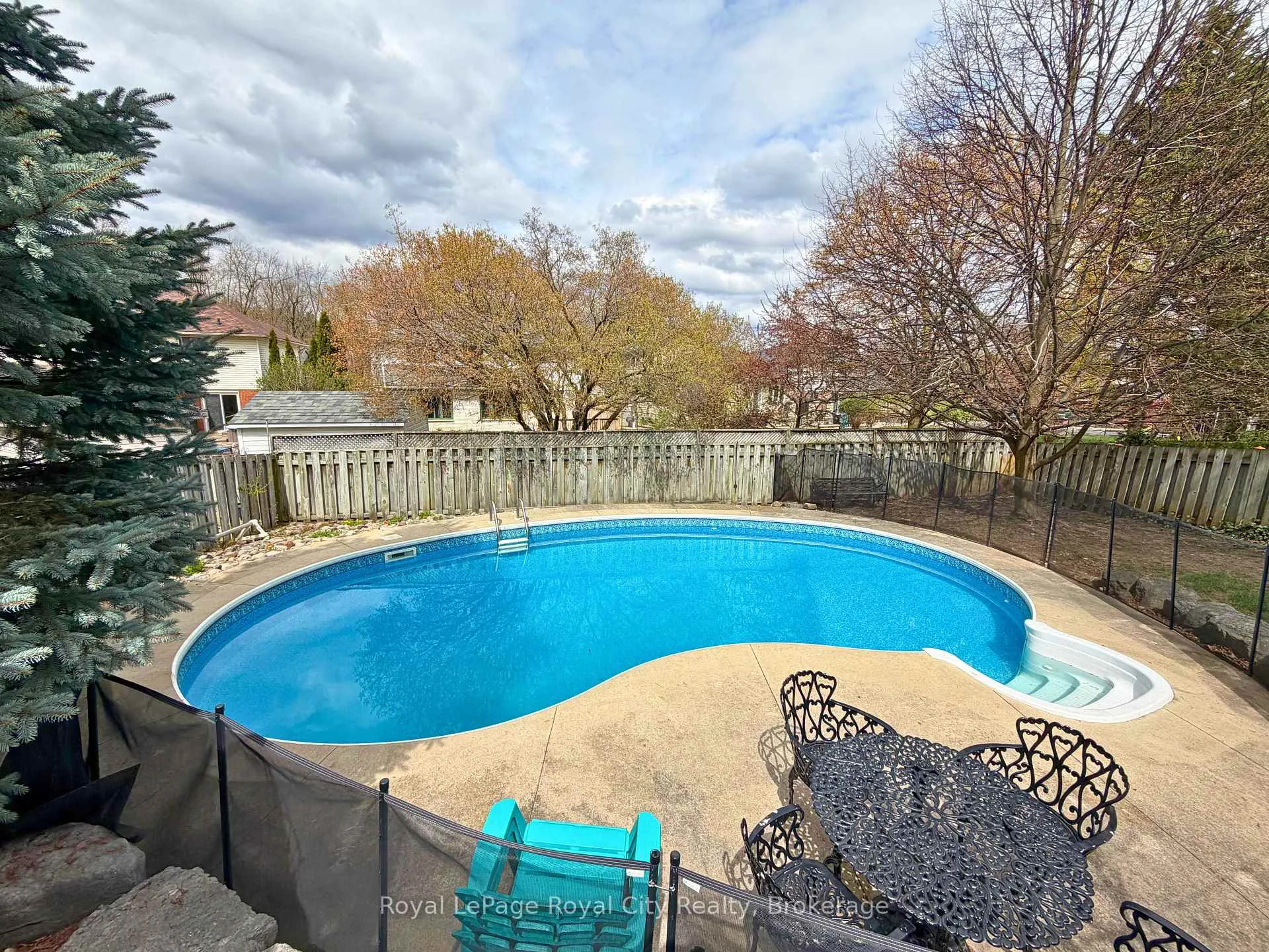 Photo 30 of 20 Darby Road, Guelph, Willow West/Sugarbush/West Acres — HOMEH