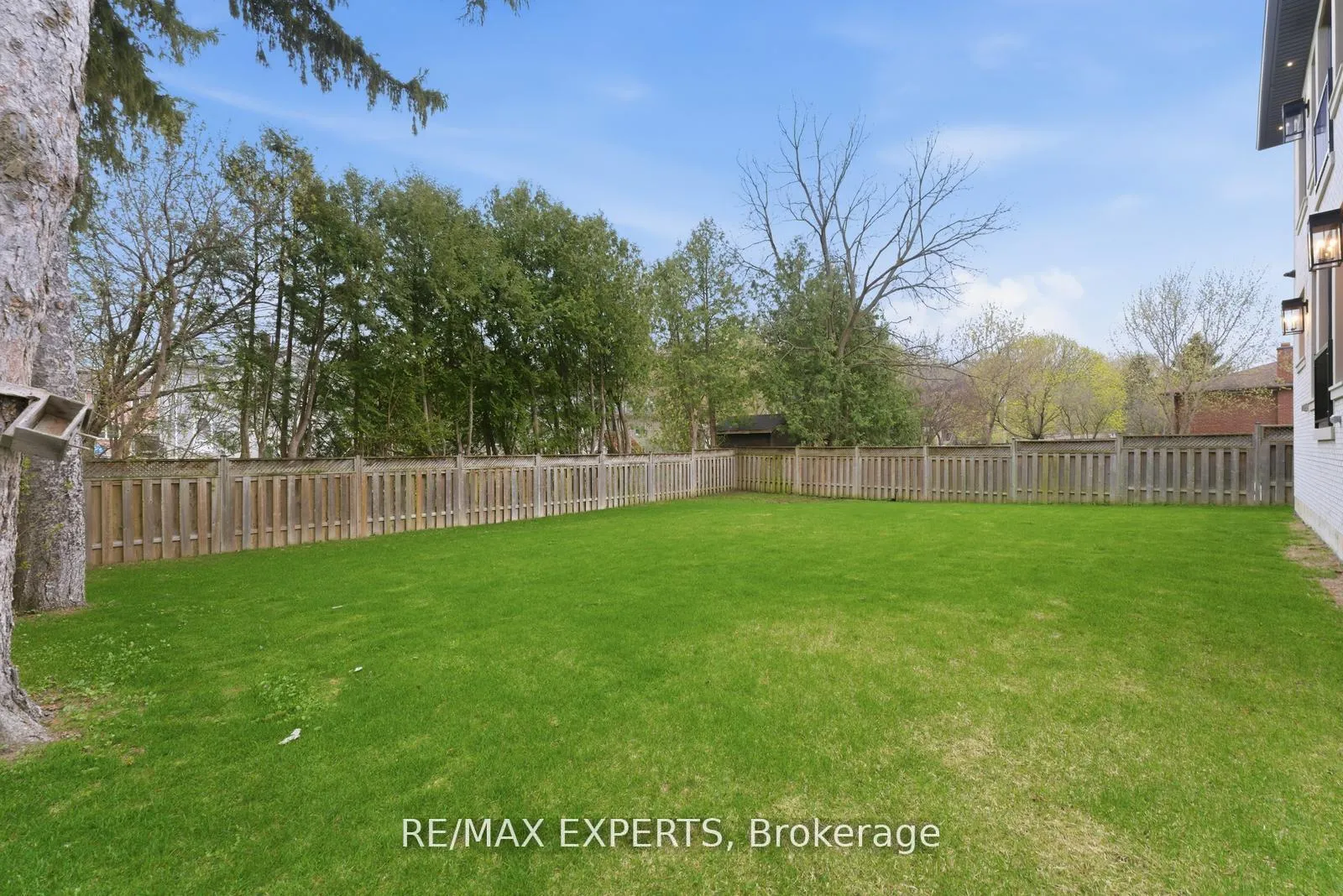 Photo 47 of 86 Willow Street, Caledon, Bolton East — HOMEH
