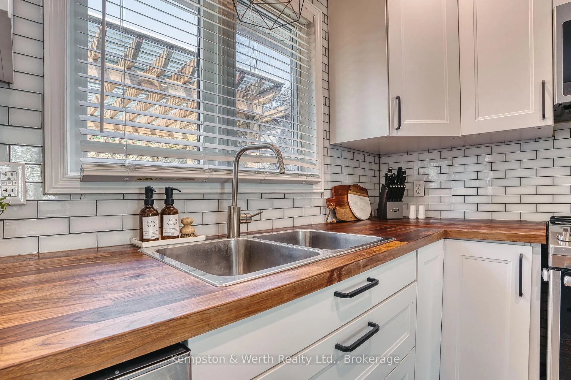 Photo 18 of 745 Lavery Street, North Perth, Listowel — HOMEH
