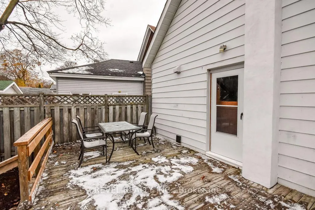 Photo 40 of 44 Parkside Drive, Barrie, Queen's Park — HOMEH