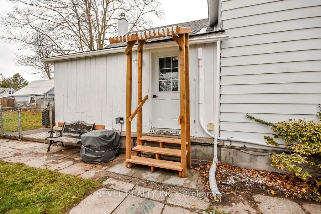 Photo 45 of 44 Parkside Drive, Barrie, Queen's Park — HOMEH