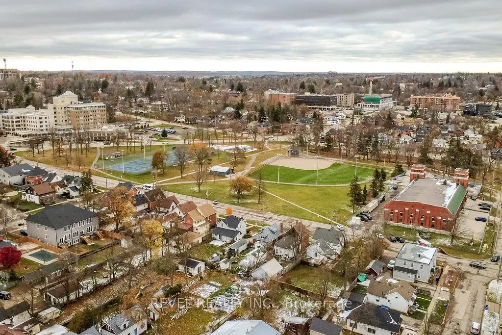 Photo 48 of 44 Parkside Drive, Barrie, Queen's Park — HOMEH