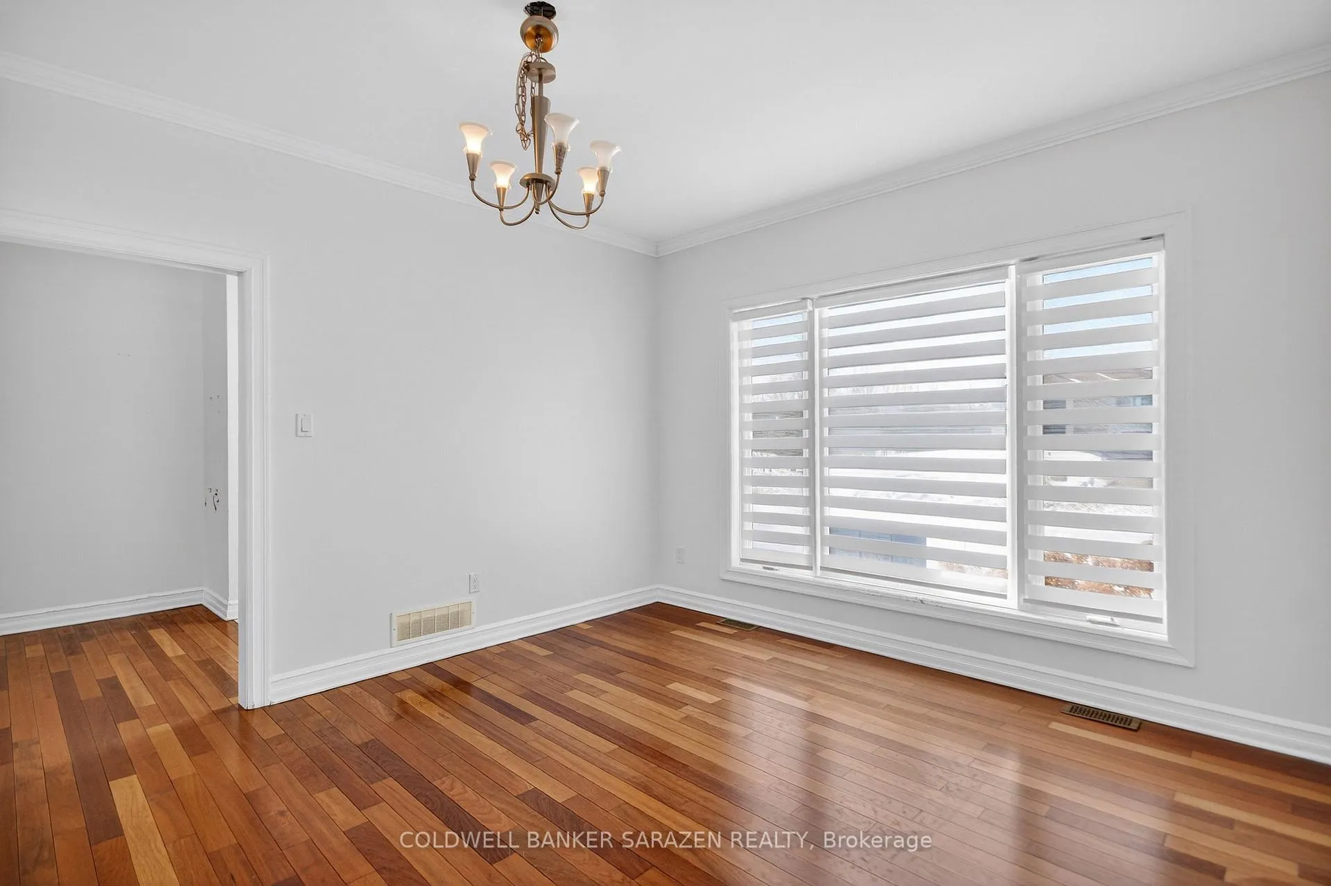 Photo 4 of 599 Ballycastle Crescent, Ottawa, Riverside South — HOMEH