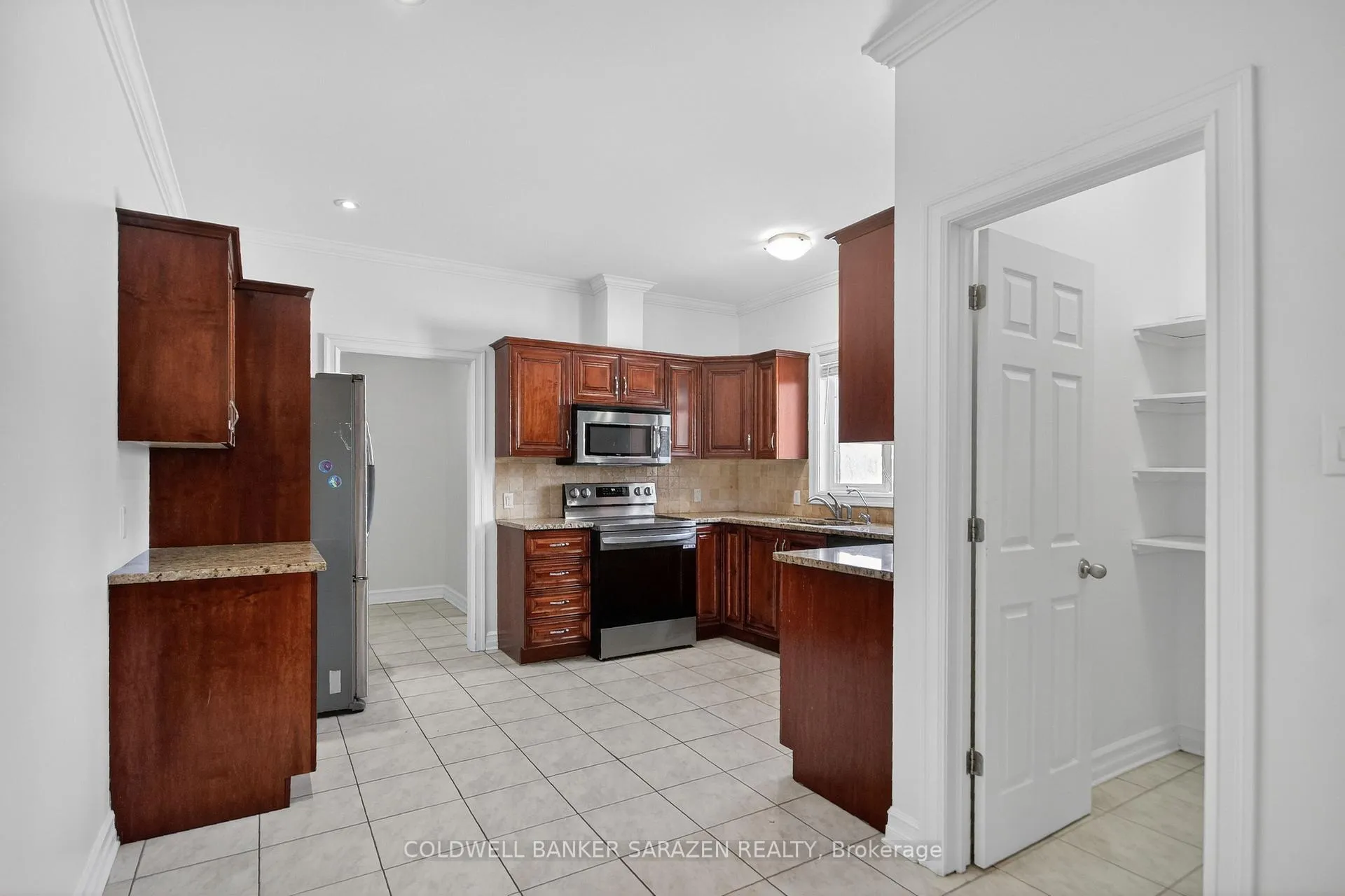 Photo 15 of 599 Ballycastle Crescent, Ottawa, Riverside South — HOMEH