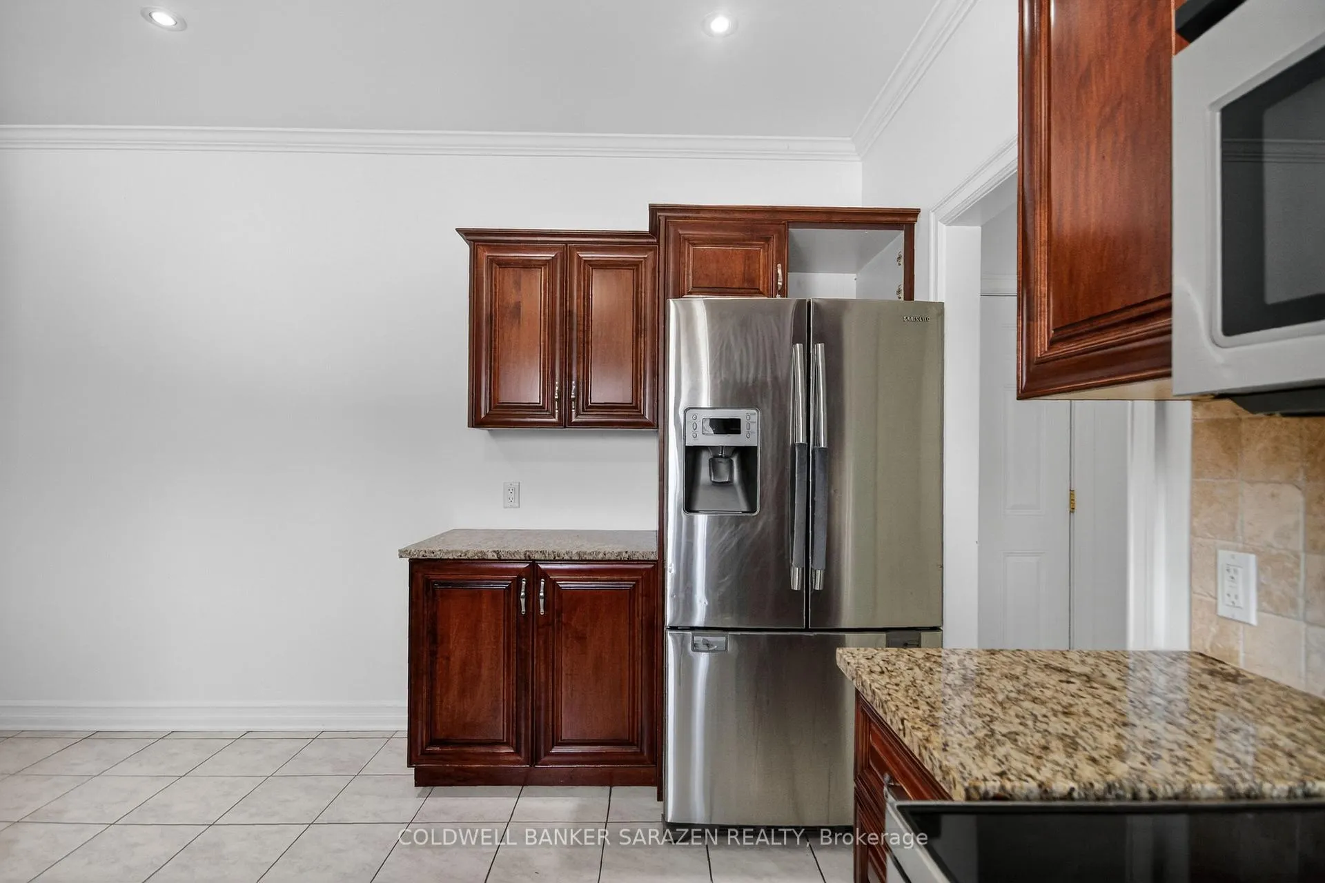 Photo 20 of 599 Ballycastle Crescent, Ottawa, Riverside South — HOMEH