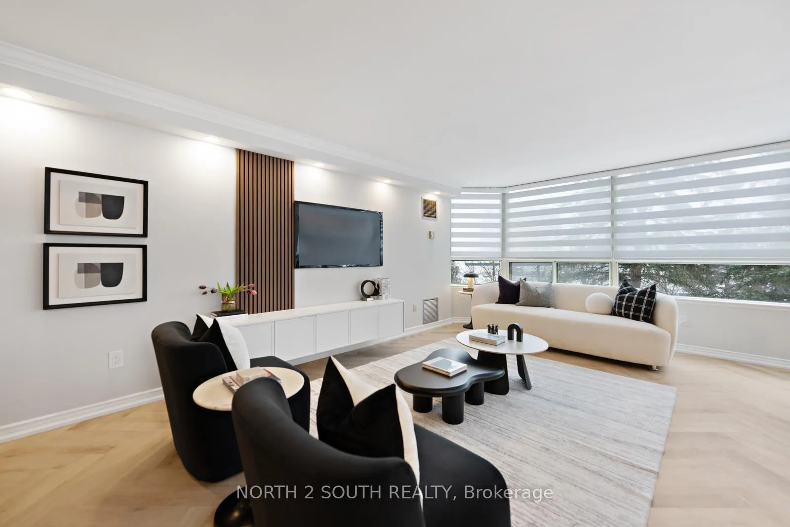 Photo 10 of Unit 304, 7 Townsgate Drive, Vaughan, Crestwood-Springfarm-Yorkhill — HOMEH