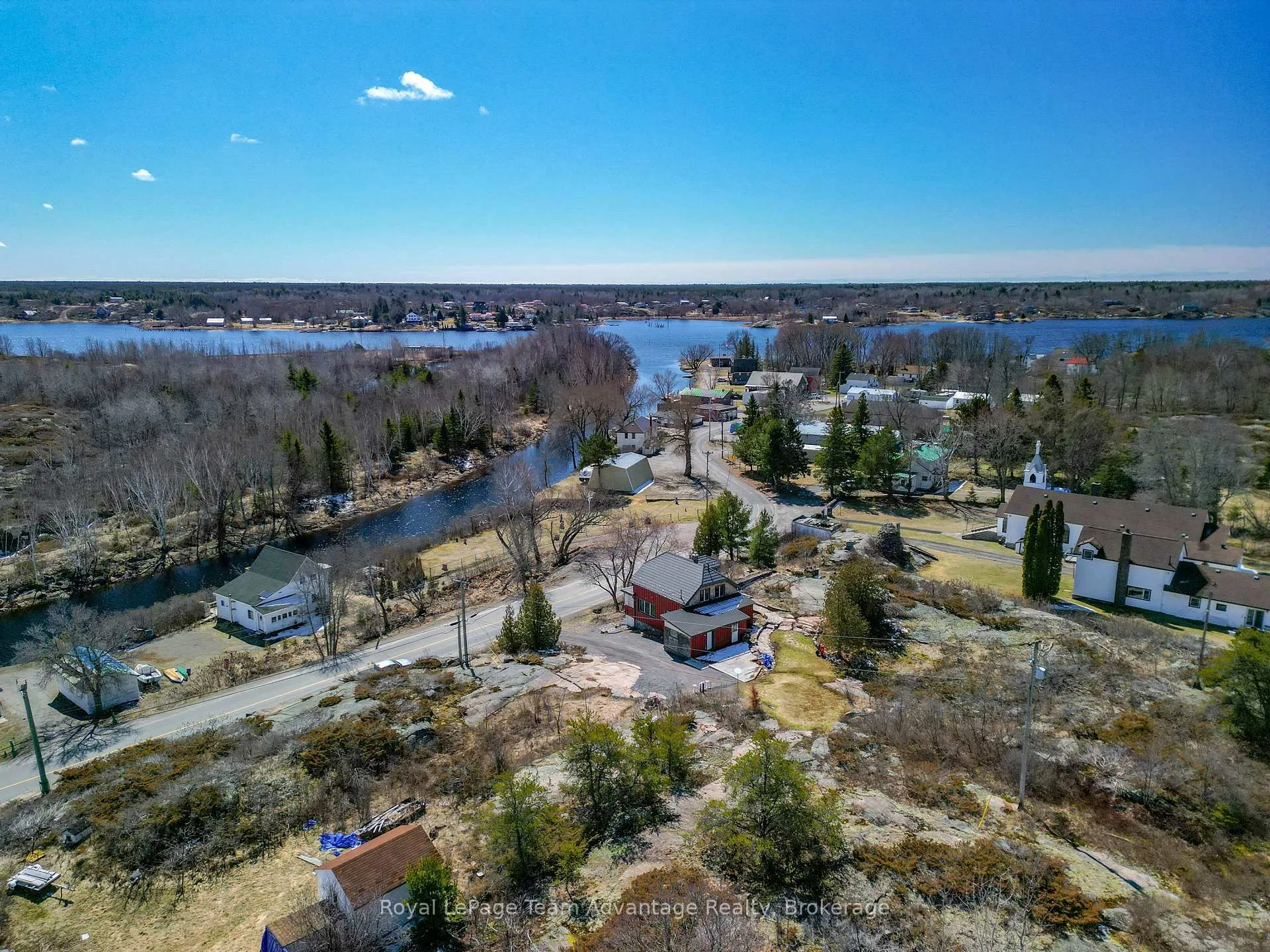 Photo 1 of 945 Riverside Drive, Parry Sound Remote Area, Wallbridge — HOMEH