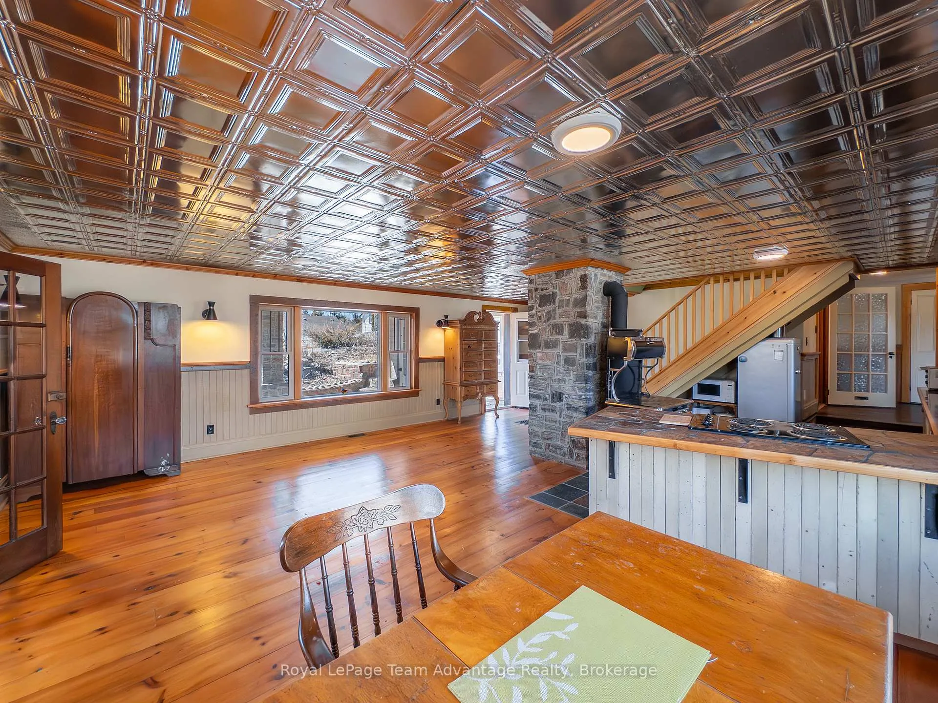 Photo 6 of 945 Riverside Drive, Parry Sound Remote Area, Wallbridge — HOMEH
