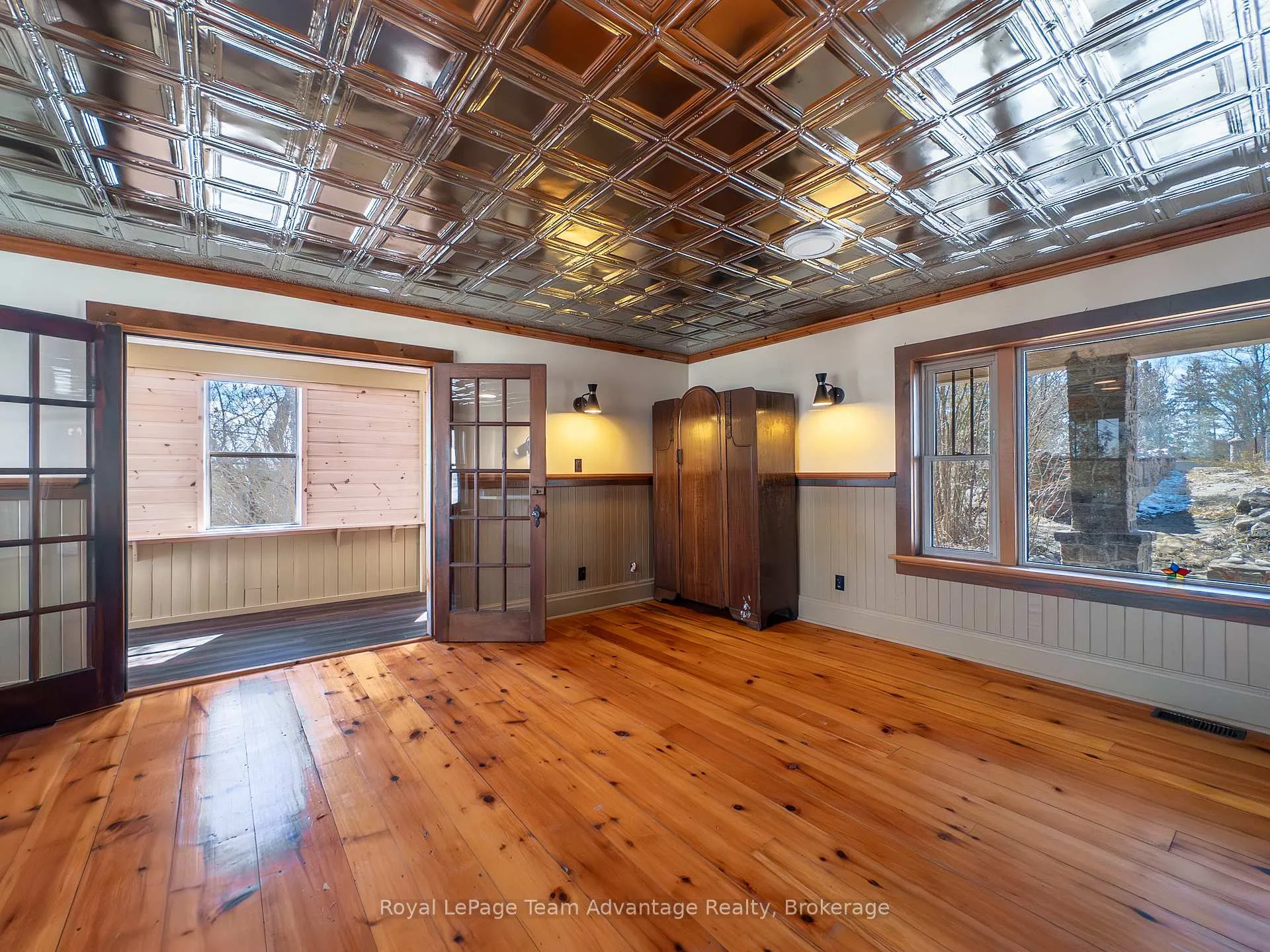 Photo 9 of 945 Riverside Drive, Parry Sound Remote Area, Wallbridge — HOMEH