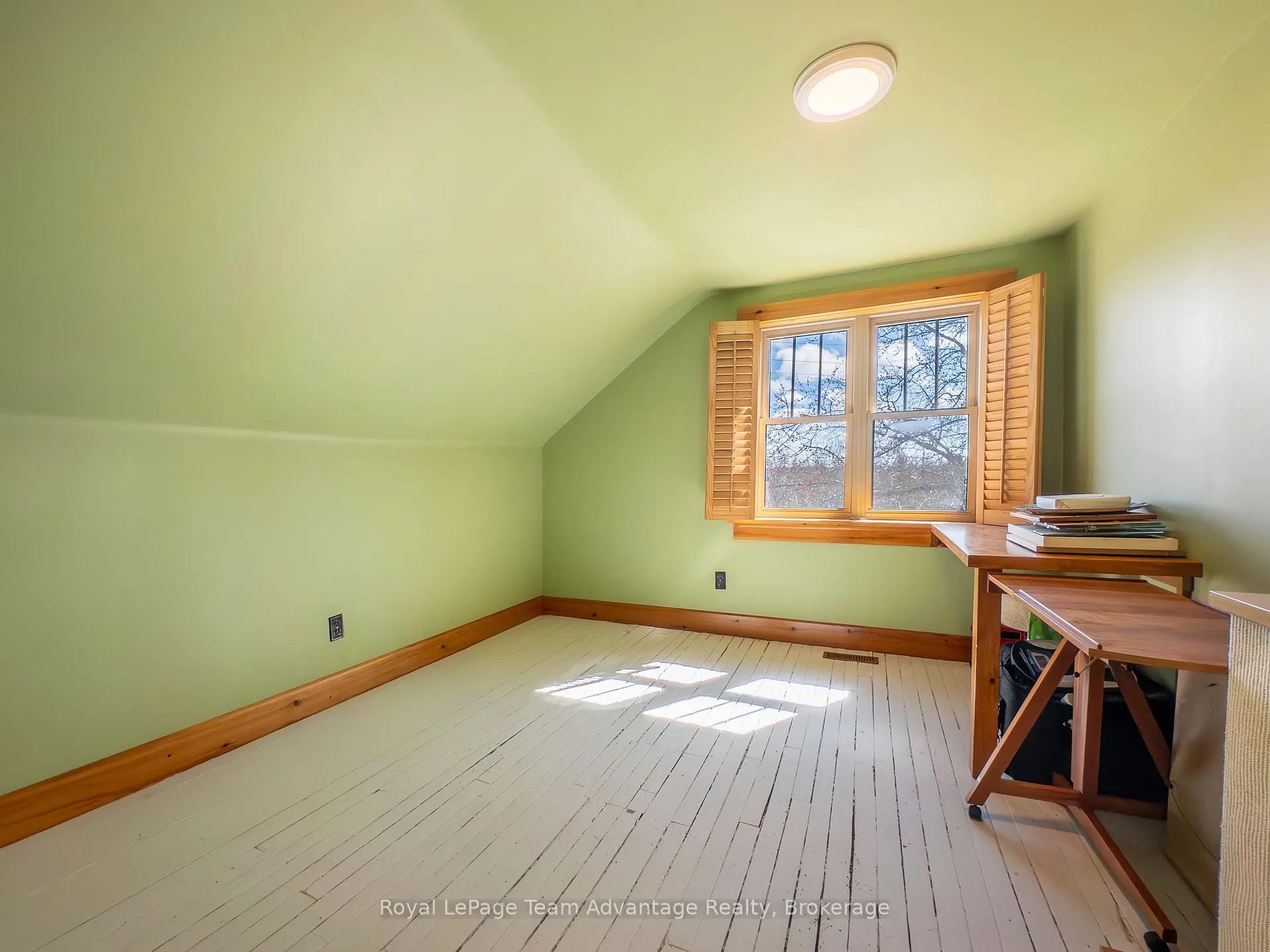 Photo 20 of 945 Riverside Drive, Parry Sound Remote Area, Wallbridge — HOMEH