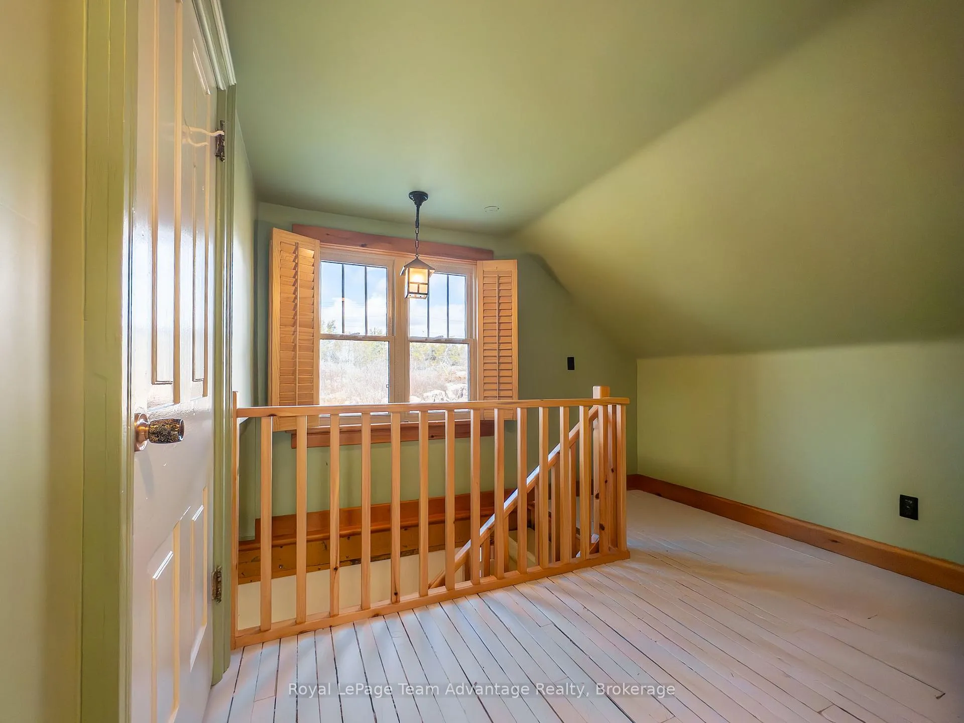 Photo 21 of 945 Riverside Drive, Parry Sound Remote Area, Wallbridge — HOMEH