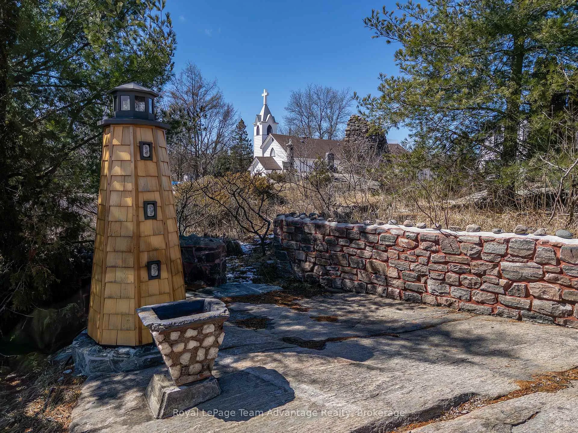 Photo 24 of 945 Riverside Drive, Parry Sound Remote Area, Wallbridge — HOMEH