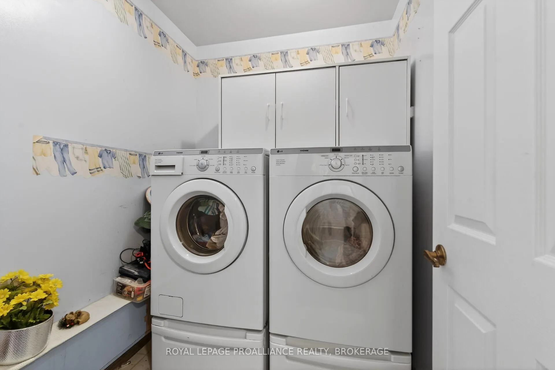Photo 15 of 1021 Dunham Street, Kingston, North of Taylor-Kidd Blvd — HOMEH