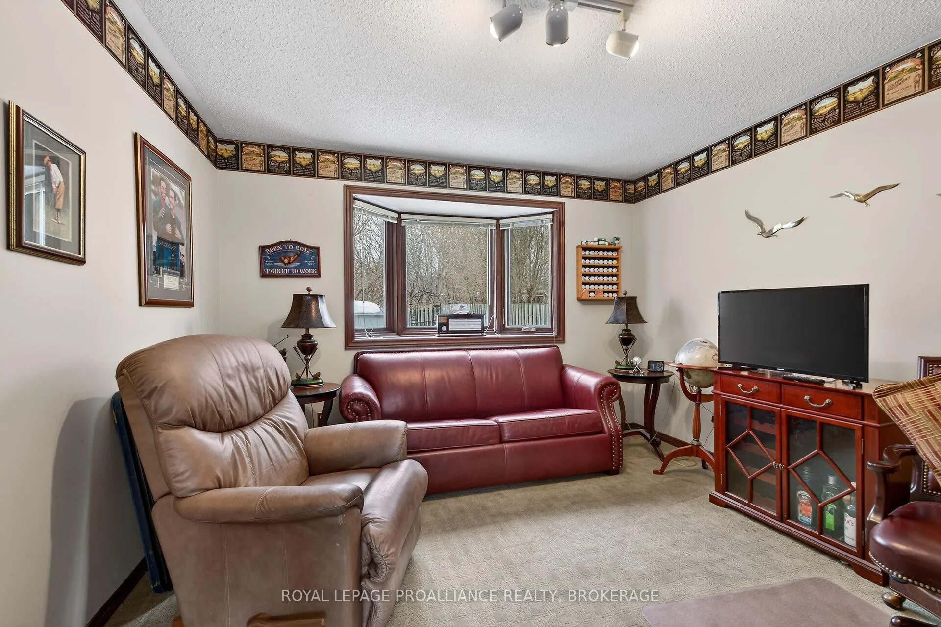 Photo 21 of 1021 Dunham Street, Kingston, North of Taylor-Kidd Blvd — HOMEH