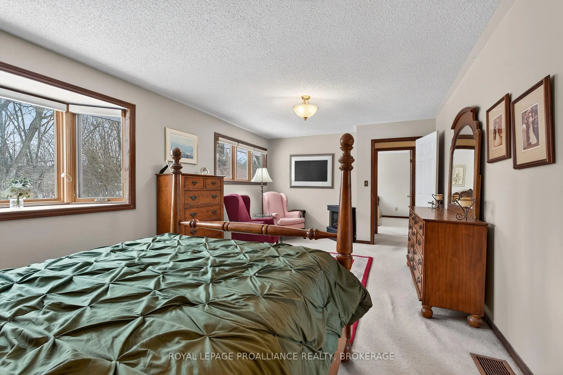Photo 23 of 1021 Dunham Street, Kingston, North of Taylor-Kidd Blvd — HOMEH