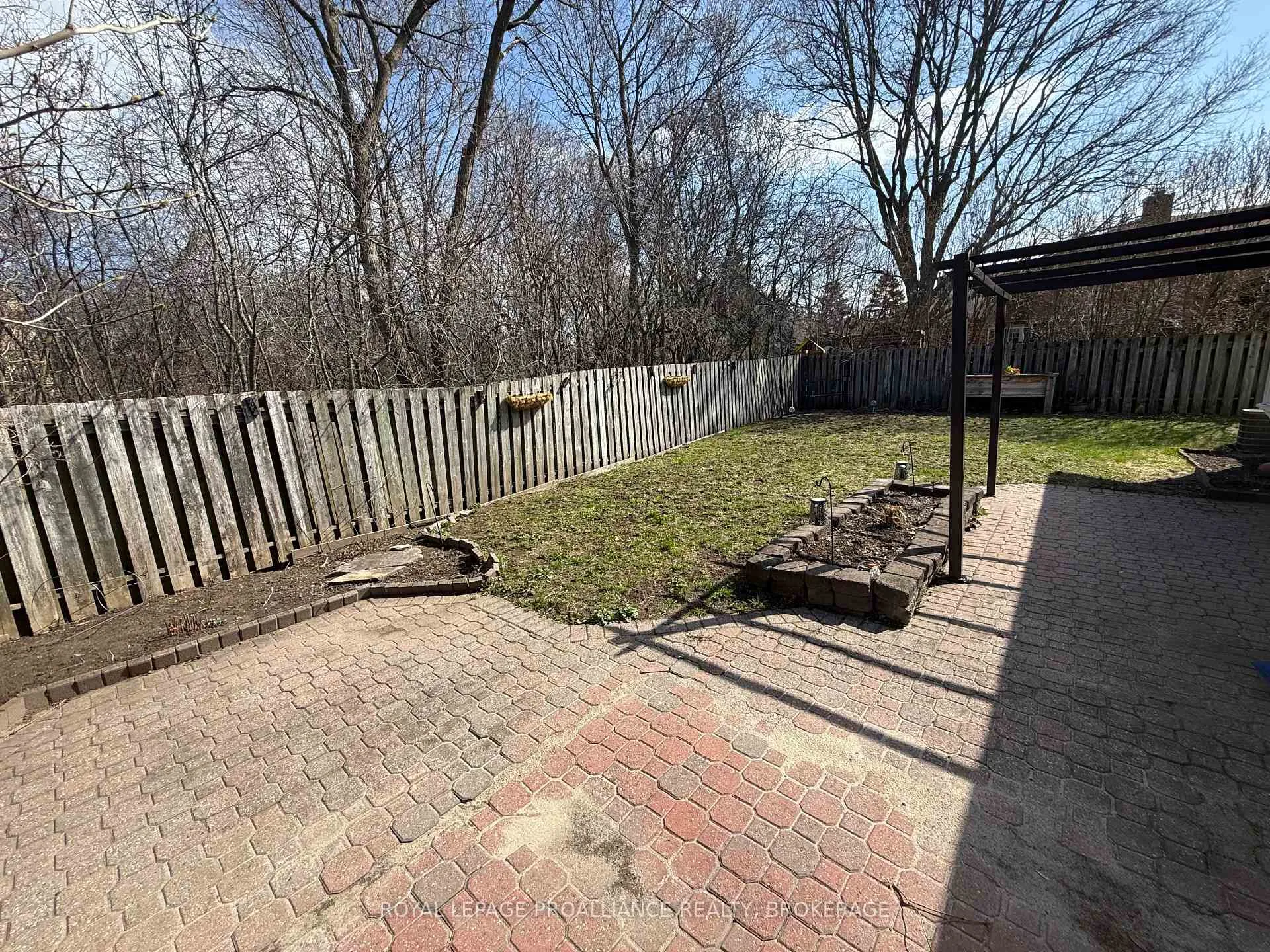 Photo 35 of 1021 Dunham Street, Kingston, North of Taylor-Kidd Blvd — HOMEH