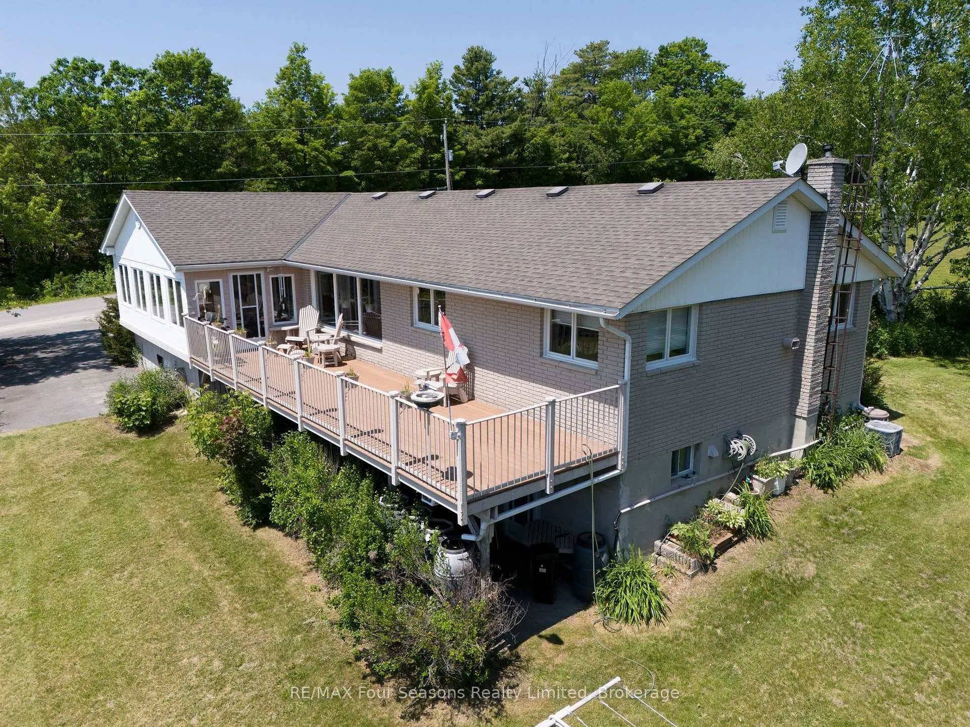 Photo 2 of 247 Jackson Drive, Cramahe, Rural Cramahe — HOMEH