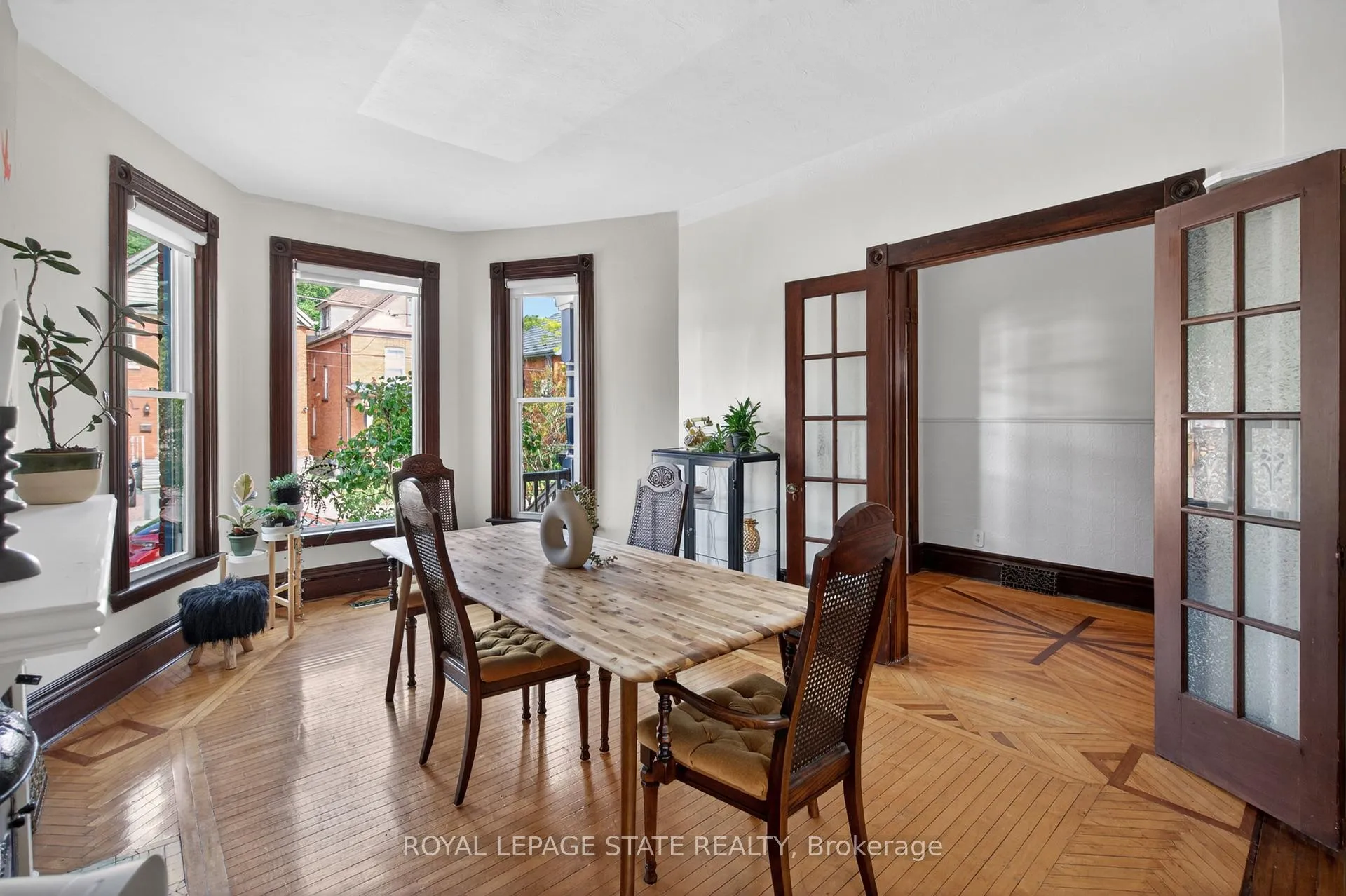 Photo 9 of 225 Hess Street S, Hamilton, Durand — HOMEH
