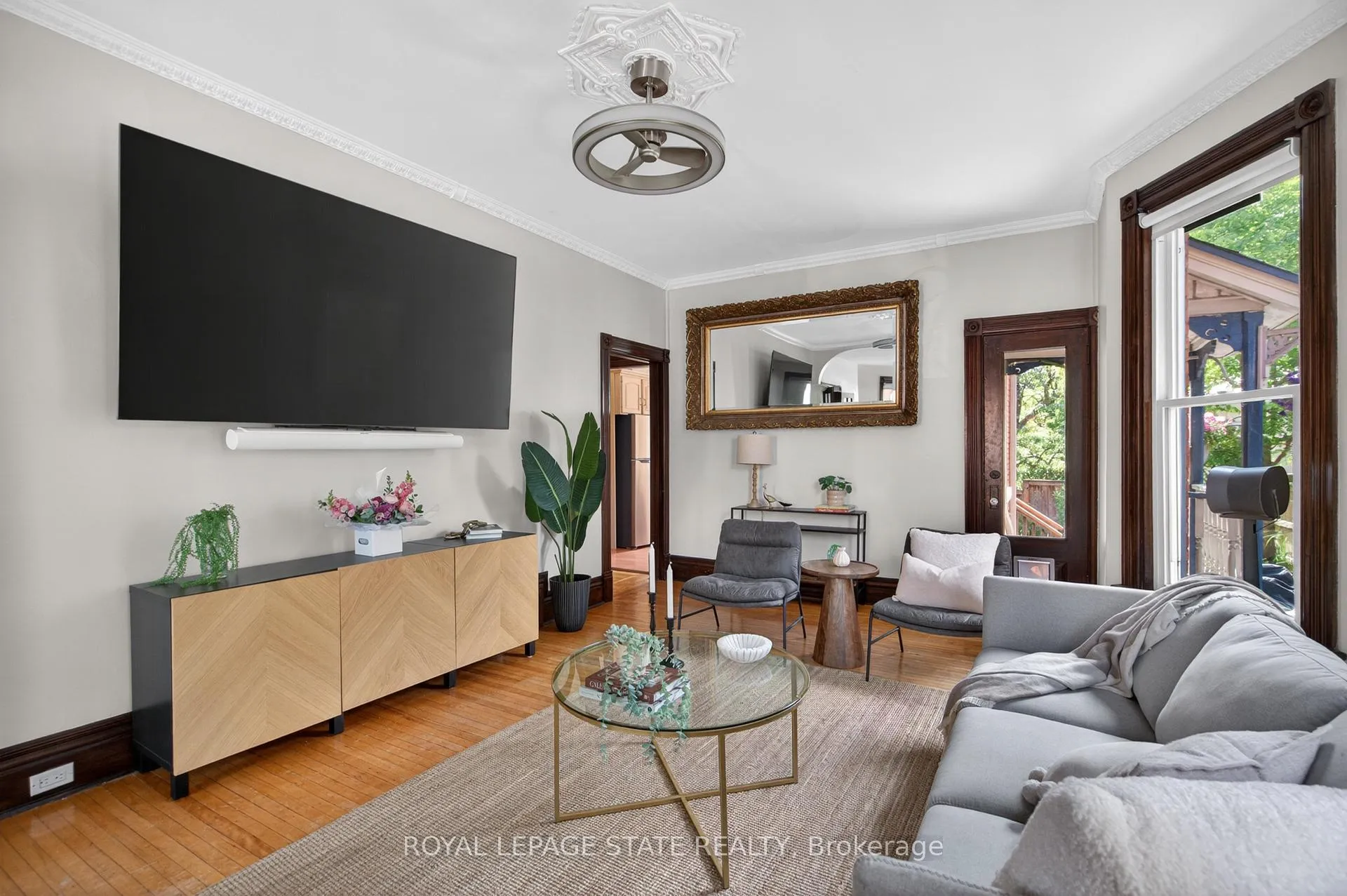 Photo 11 of 225 Hess Street S, Hamilton, Durand — HOMEH