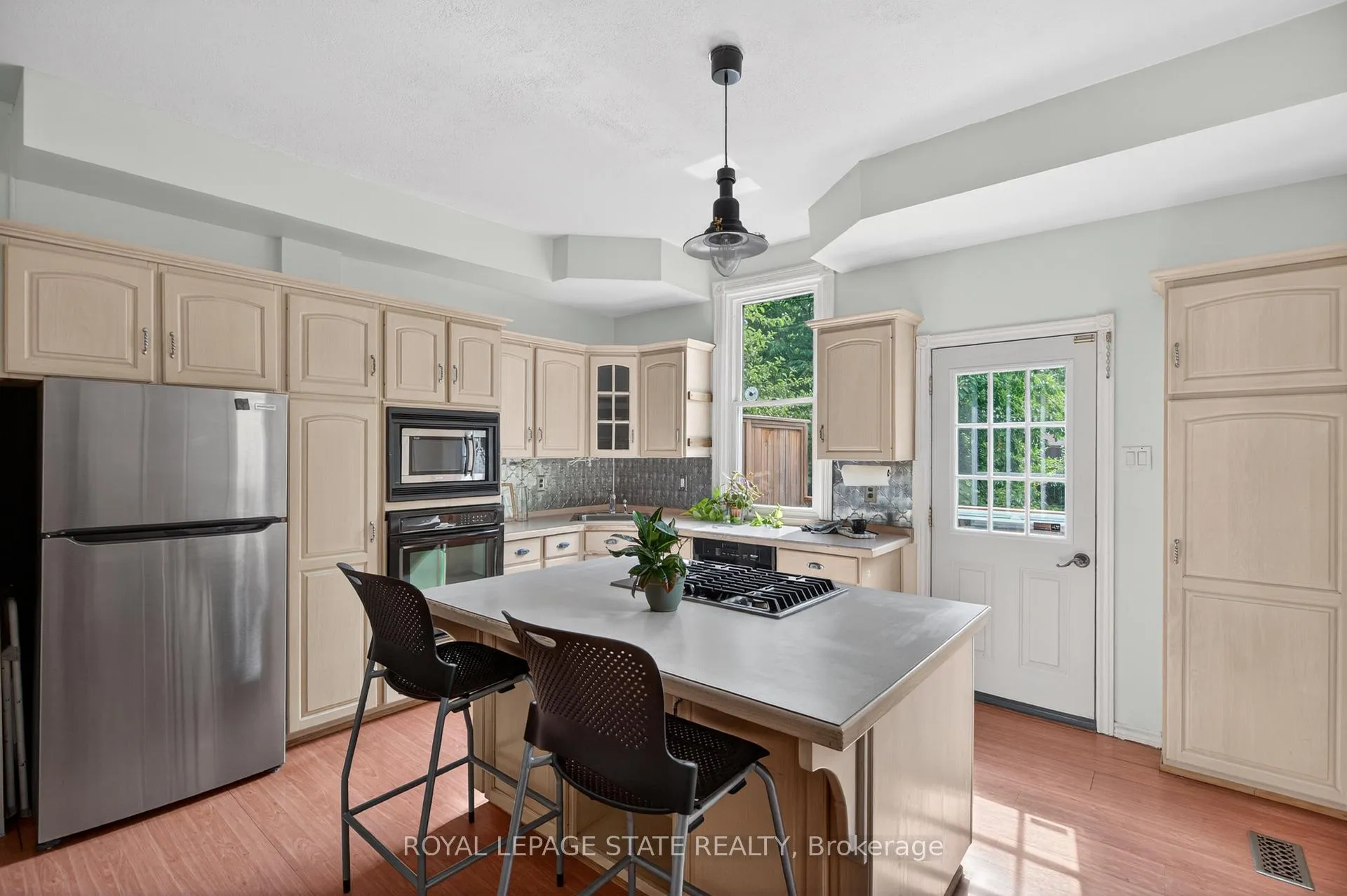 Photo 15 of 225 Hess Street S, Hamilton, Durand — HOMEH