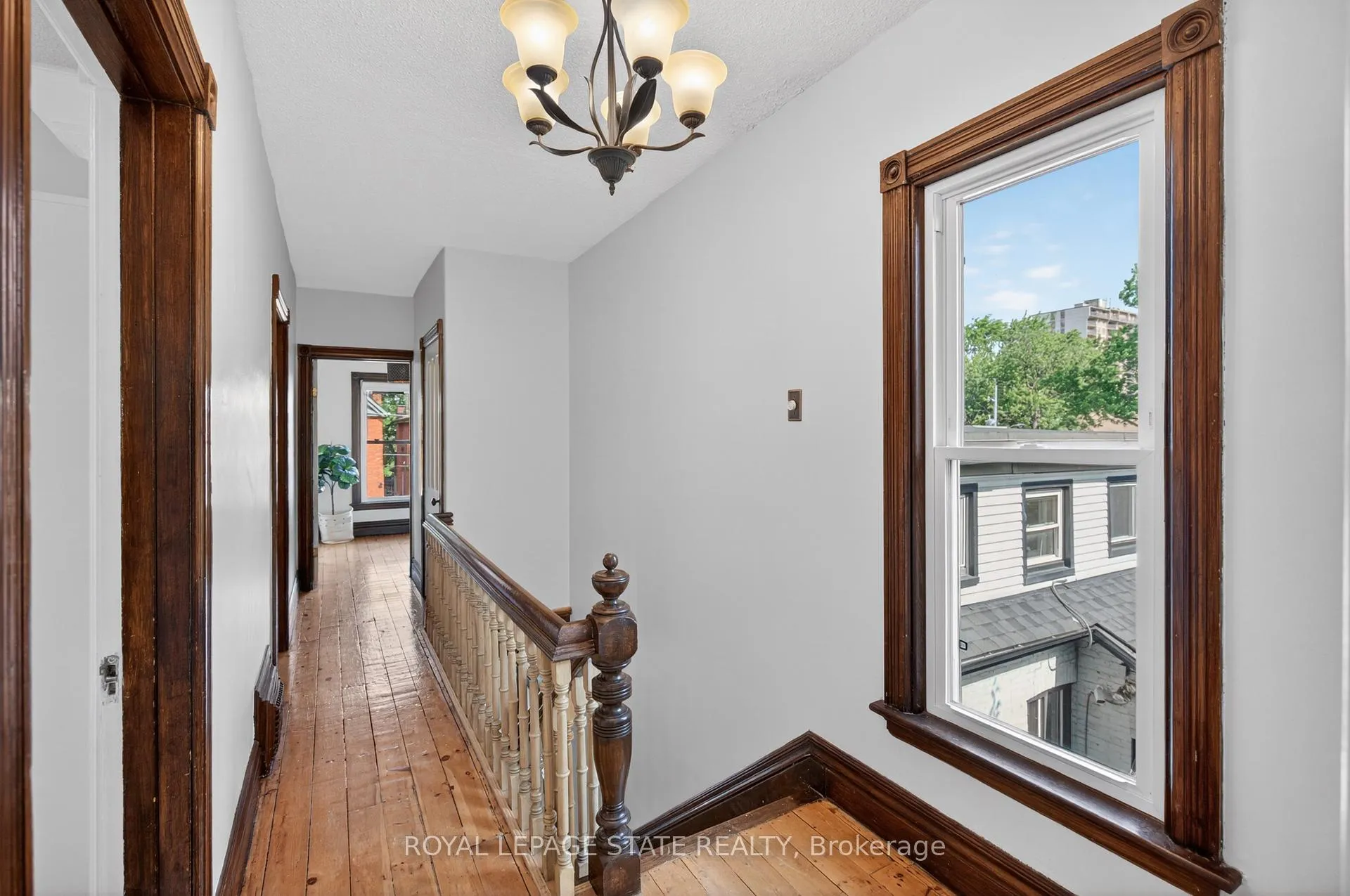 Photo 19 of 225 Hess Street S, Hamilton, Durand — HOMEH