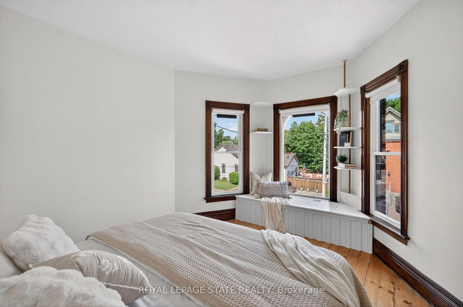 Photo 22 of 225 Hess Street S, Hamilton, Durand — HOMEH