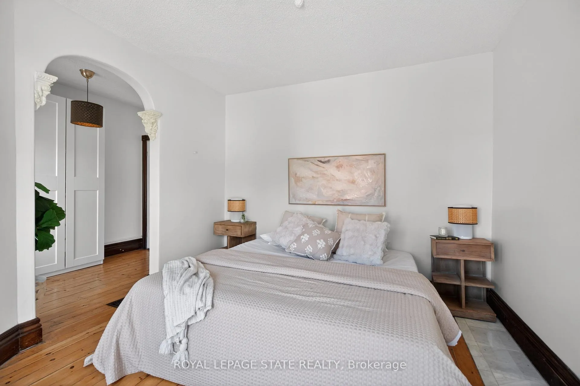 Photo 24 of 225 Hess Street S, Hamilton, Durand — HOMEH