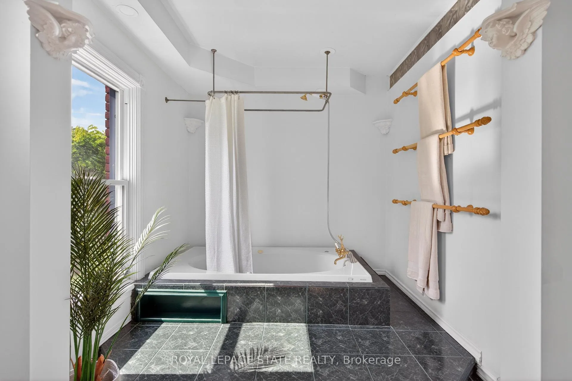 Photo 28 of 225 Hess Street S, Hamilton, Durand — HOMEH