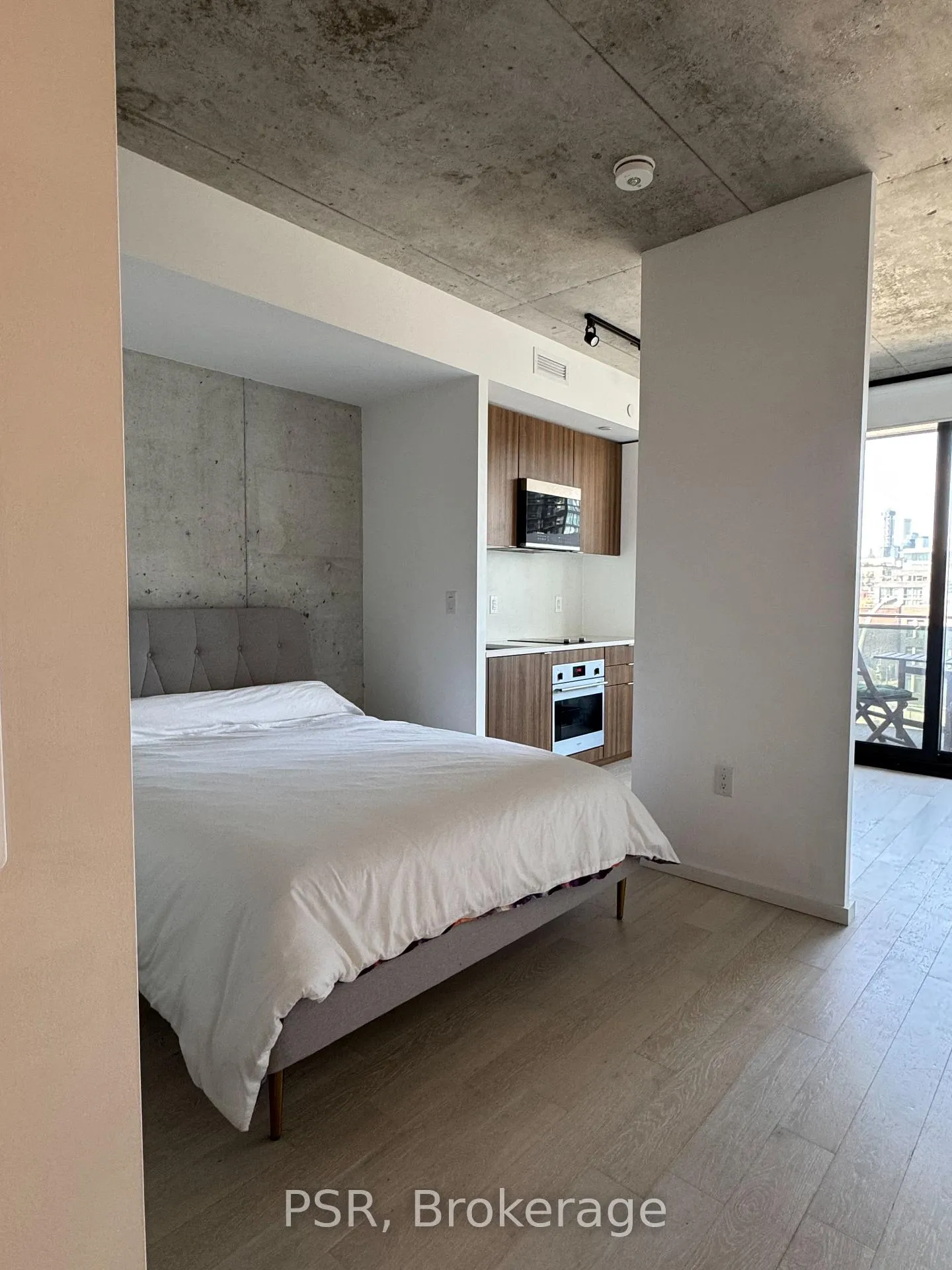 Photo 1 of Unit 510, 21 Lawren Harris Square, Toronto, Moss Park — HOMEH