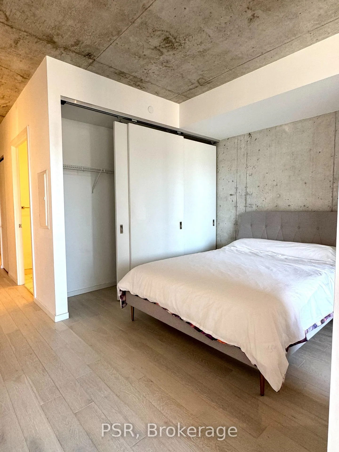 Photo 5 of Unit 510, 21 Lawren Harris Square, Toronto, Moss Park — HOMEH